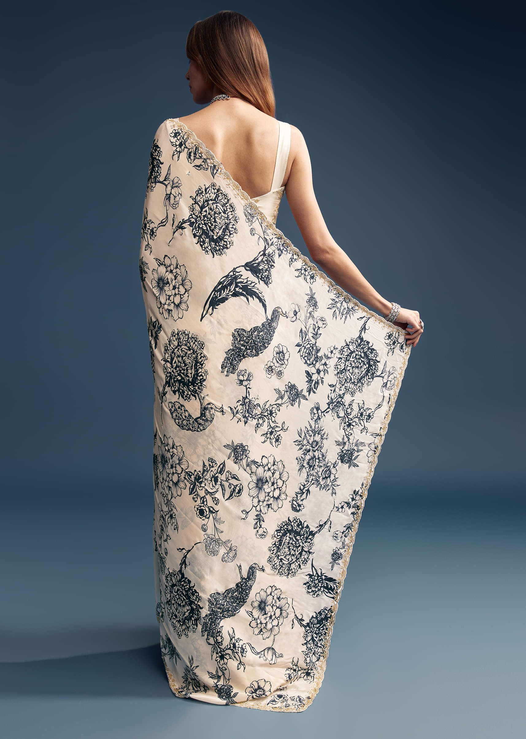 cream-crepe-saree-with-black-floral-print-and-embroidery-sg328021-6.jpg