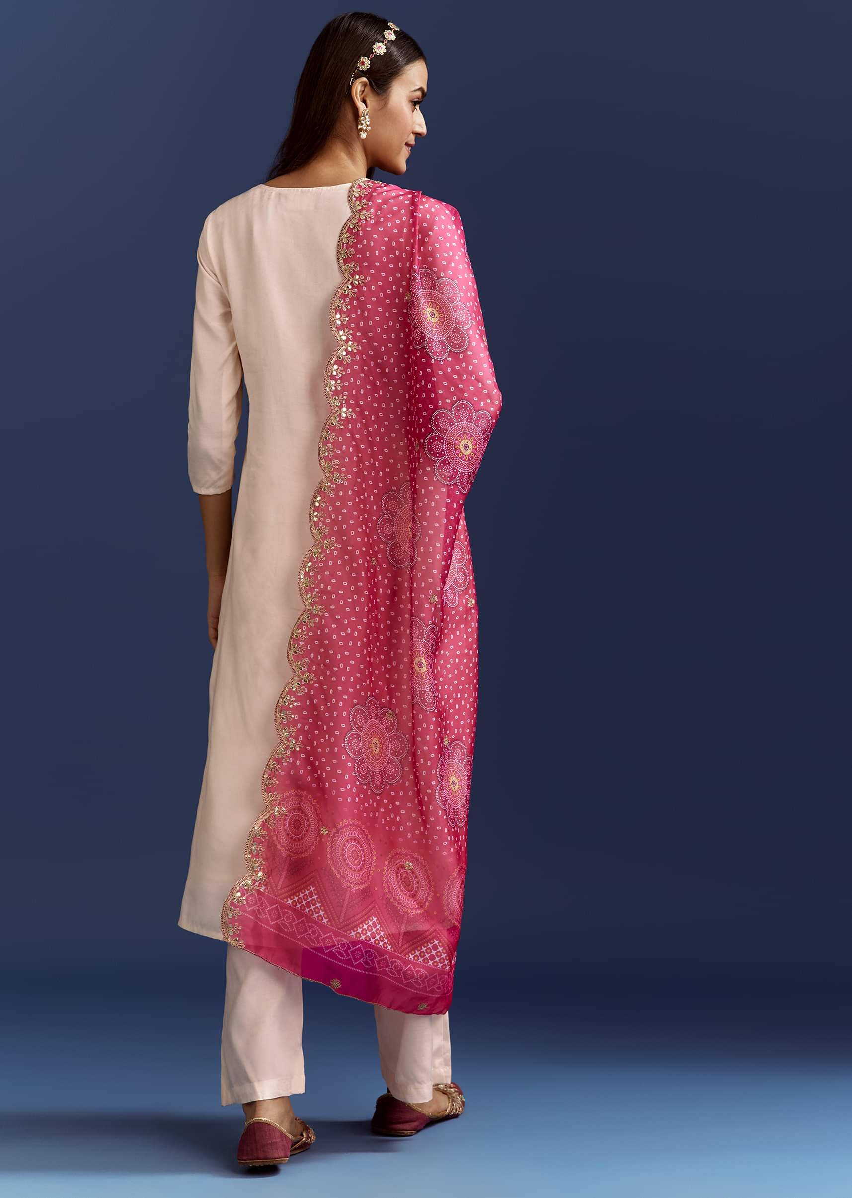 cream-dola-silk-kurta-with-gotta-work-and-bandhani-pink-dupatta-sg314338-5_bff7e6cf-e9bd-486f-92d9-edc64b50b37f.jpg