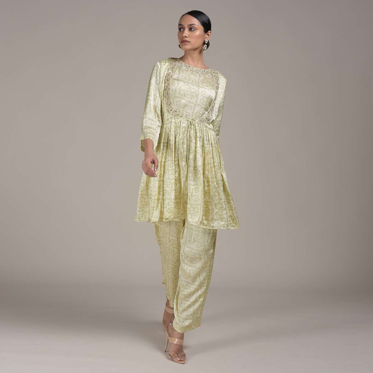 cream-peplum-suit-in-satin-blend-with-bandhani-print-all-over-online-kalki-fashion-d0015050y-sg47255_5_199040ad-979f-40a6-be39-444a25130f08.jpg