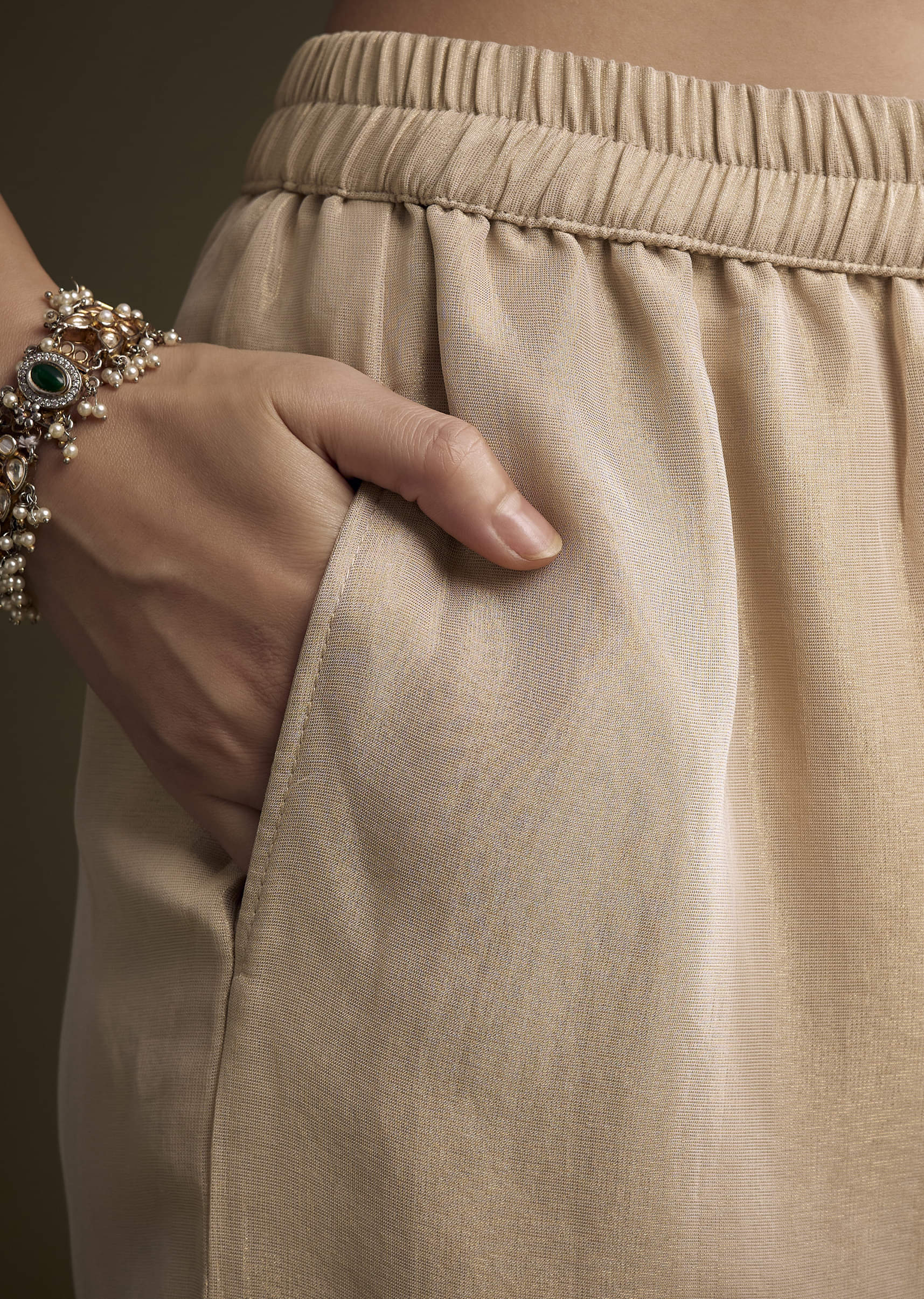 cream-tissue-palazzo-suit-with-sequins-and-cutdana-work-sg344790-6.jpg