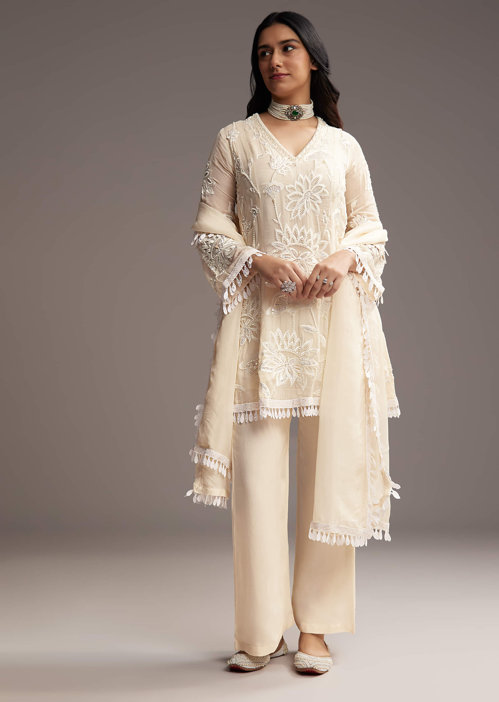 cream-white-organza-kurta-set-with-resham-work-sg326338-2.jpg