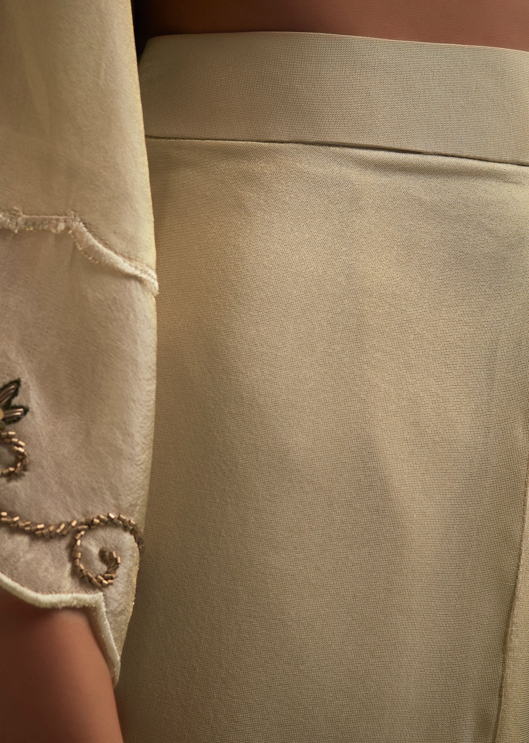 cream-white-tissue-kurta-dhoti-with-dupatta-and-belt-sg304347-7_8b8841ea-5539-4cc6-ace6-804f7a56c4a2.jpg