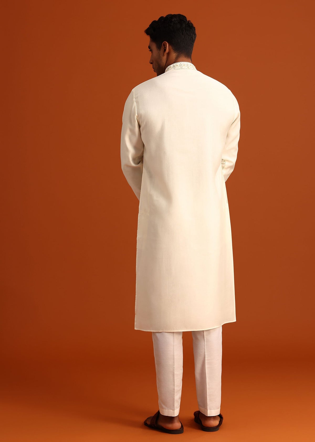 cream_threadwork_kurta_set-sg263615_2_668c91d2-39d2-4779-9481-cd5957e6b99d.jpg