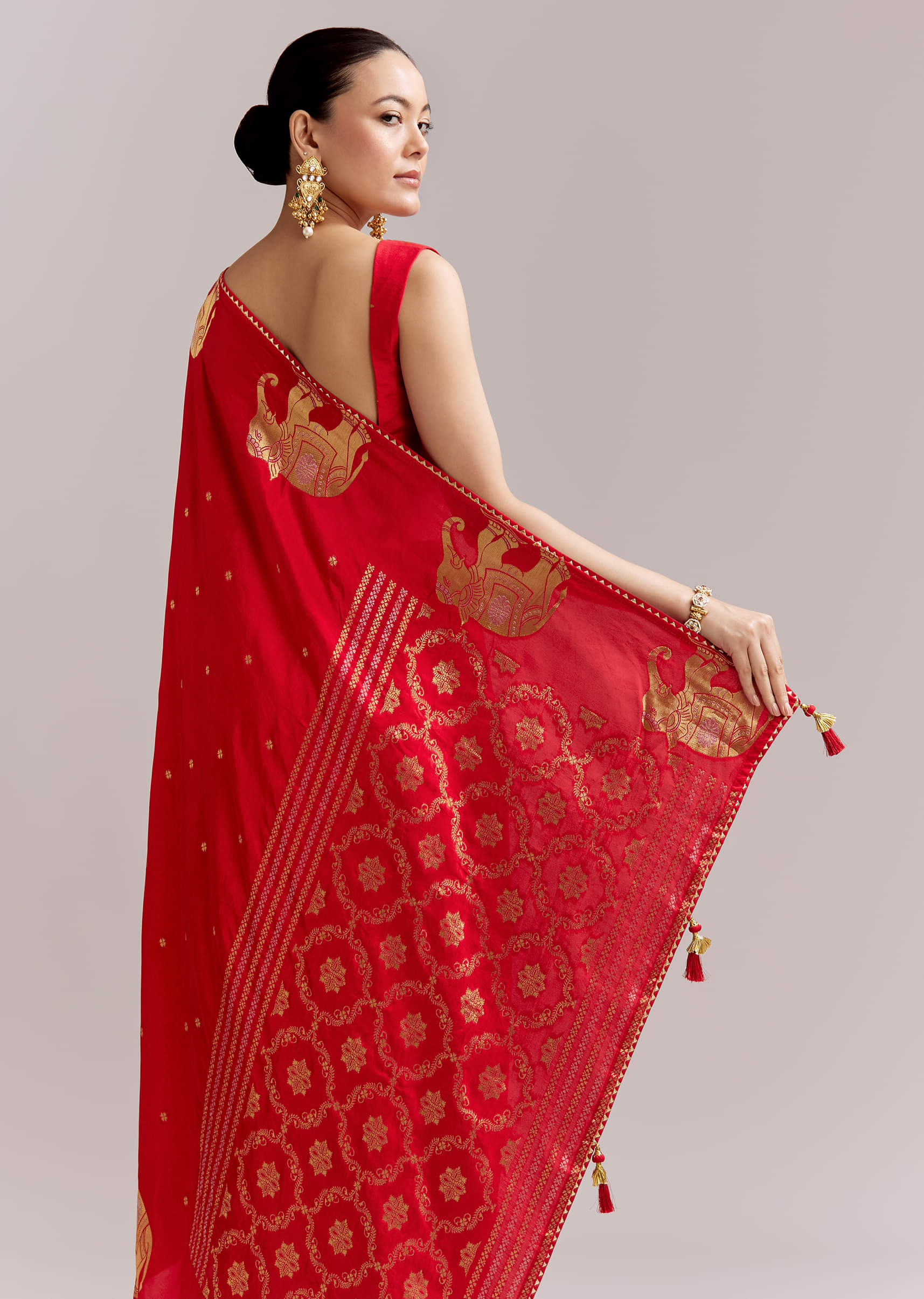 crimson-red-chinon-woven-saree-with-elephant-motifs-sg351918-6.jpg