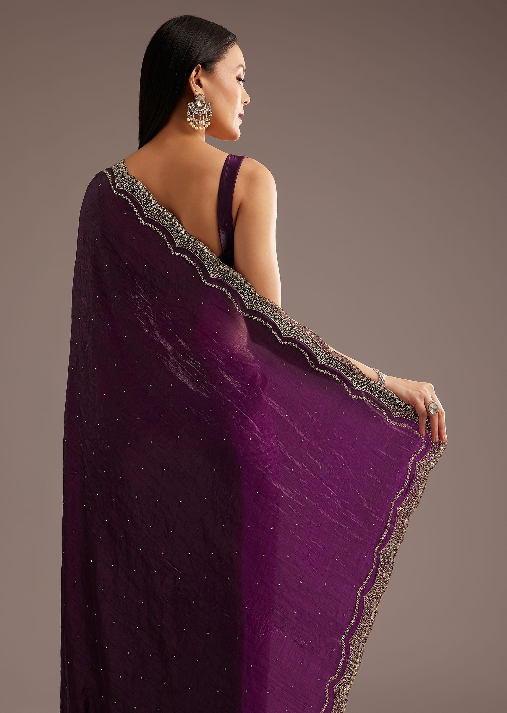 crushed-tissue-silk-saree-with-cutdana-scallop-border-sg285419-6_f20d301b-1947-4d18-b52b-6c8e50c83426.jpg