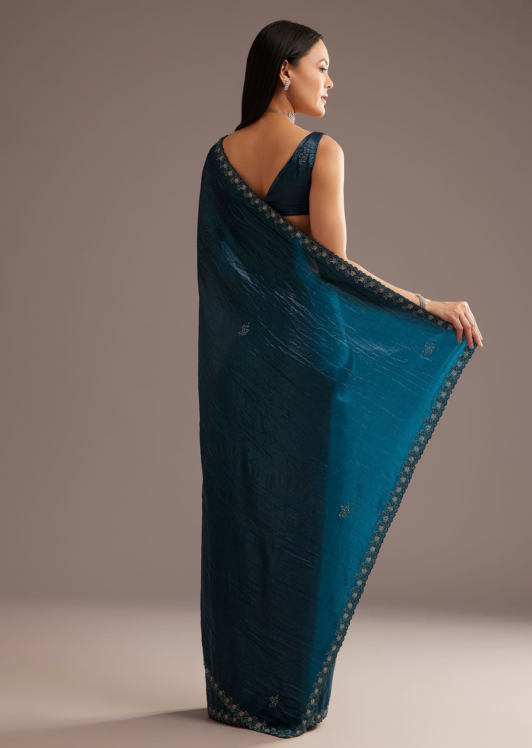crushed-tissue-silk-saree-with-cutdana-scallop-border-sg285438-4_bd9ae917-ab73-4443-ad11-28d95545036c.jpg