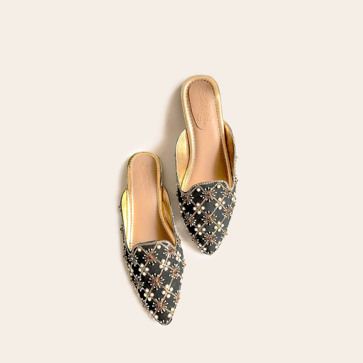 d0662818y-sg43235-black_mules_with_maroon_swarovski_and_zari_detailing_by_sole_house_2_4fd8ff07-42a4-4dbd-a0dc-c612679a3236.jpg