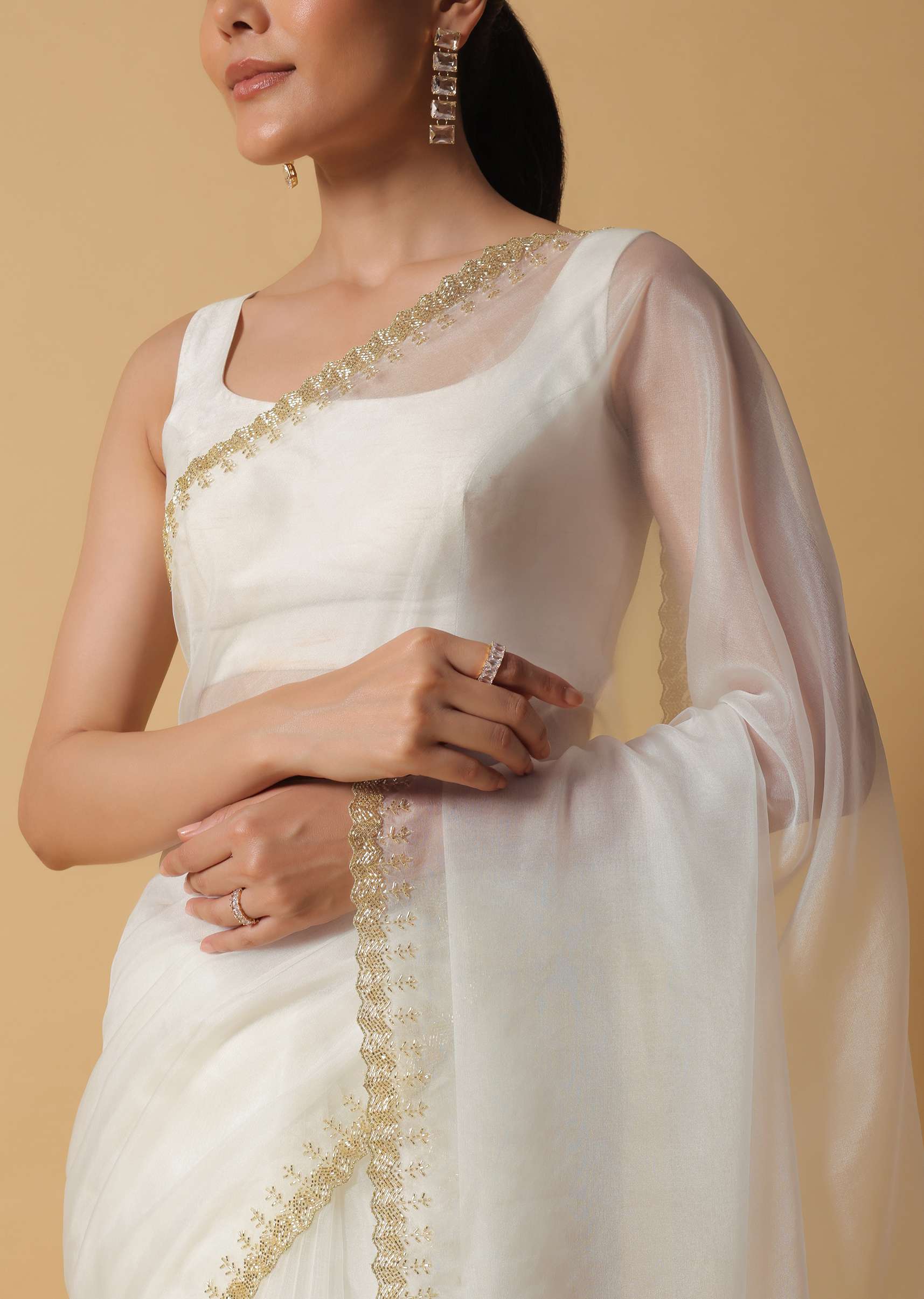 daisy_white_organza_saree_in_with_cut_dana-sg113729_13_dff4949f-35bc-4259-90e7-a717e341767a.jpg