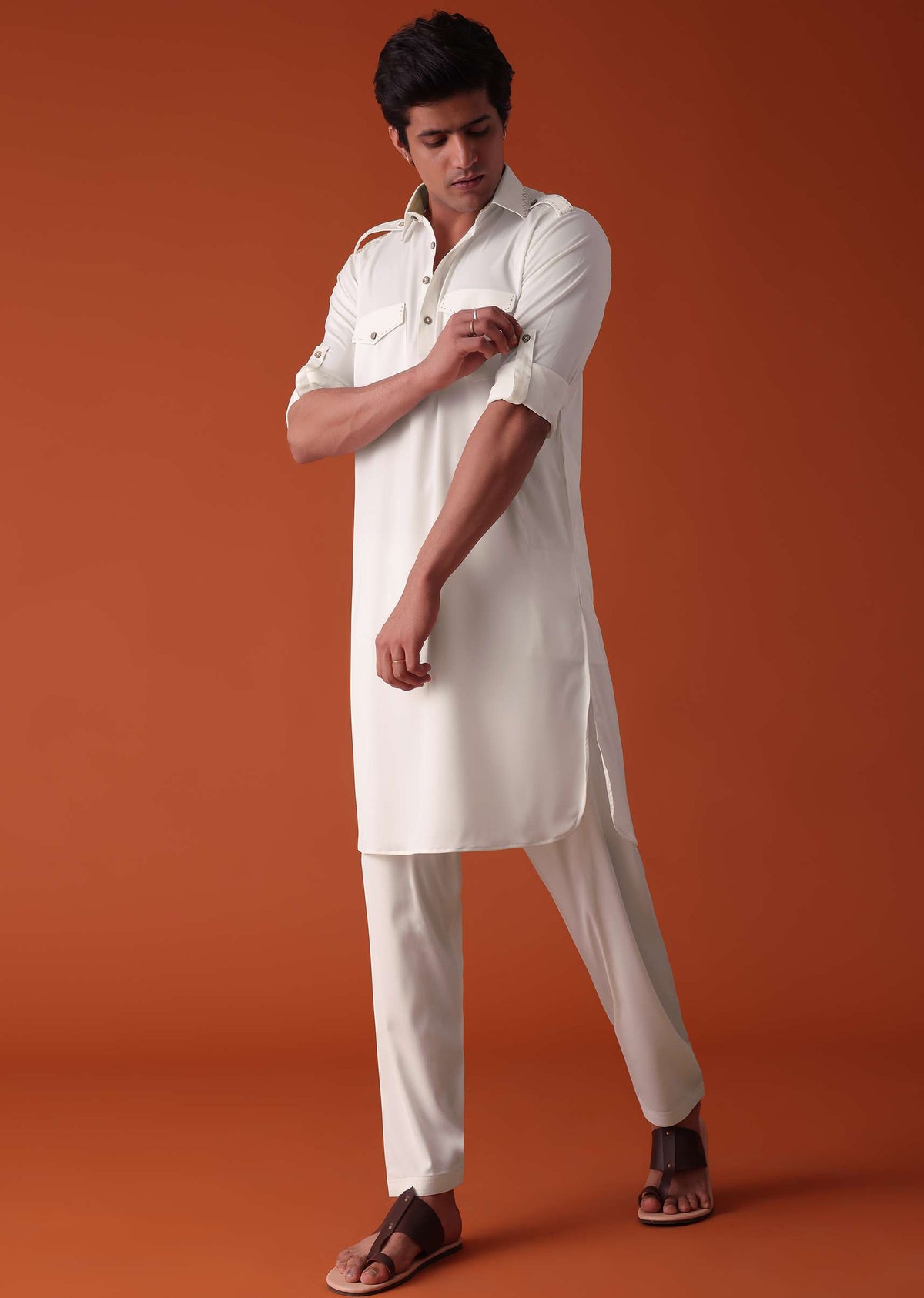 daisy_white_pathani_kurta_set_in_terry-sg140879_5_62bf5a2a-20d4-44d1-95d1-8652d2be7614.jpg