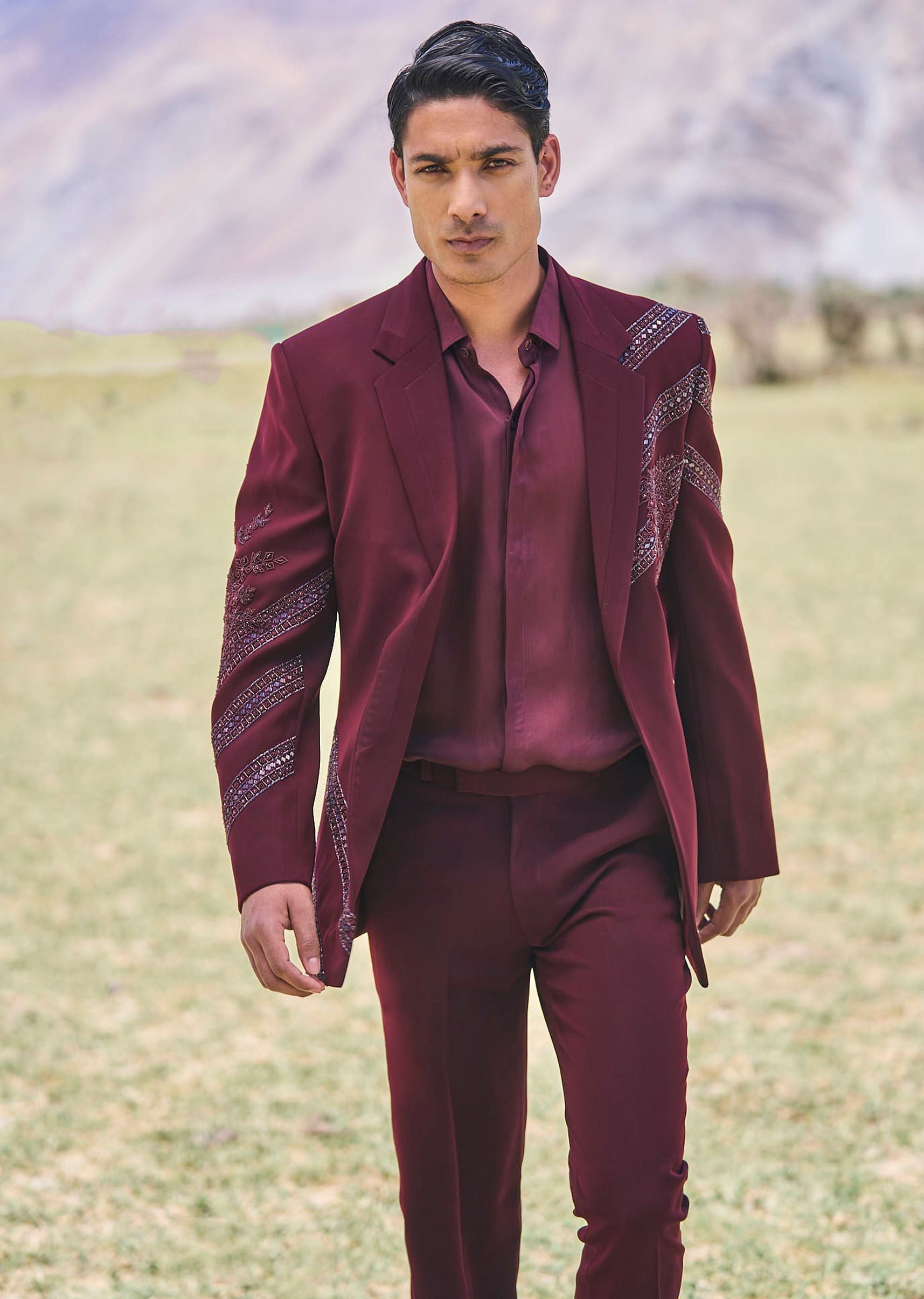 deep_wine_self_embroidered_tuxedo_with-sg251967_3_f59d6f6f-e59b-49a2-80f3-2701f4346bfe.jpg
