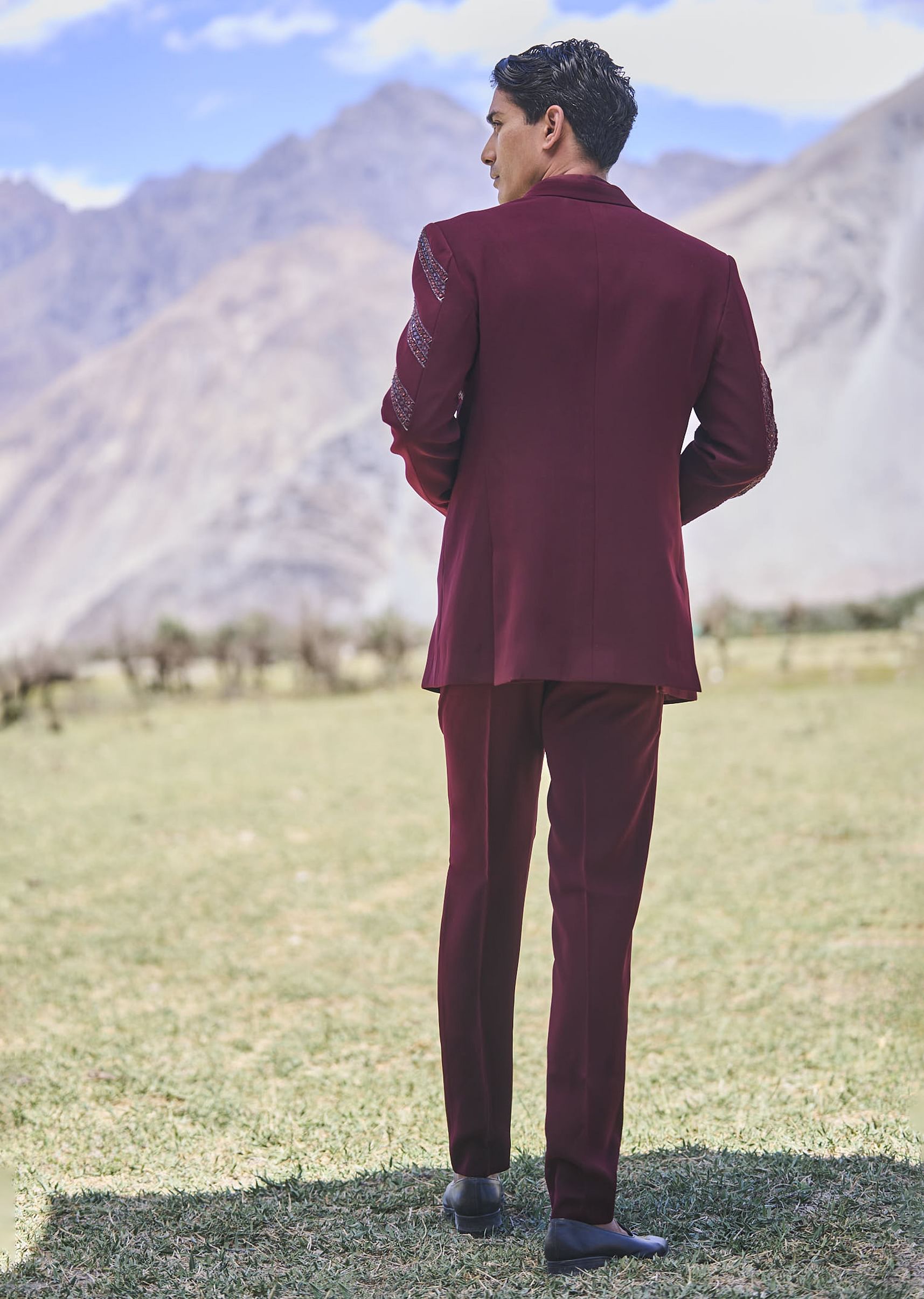 deep_wine_self_embroidered_tuxedo_with-sg251967_6_076096d3-7294-4066-913b-47e395c085b4.jpg