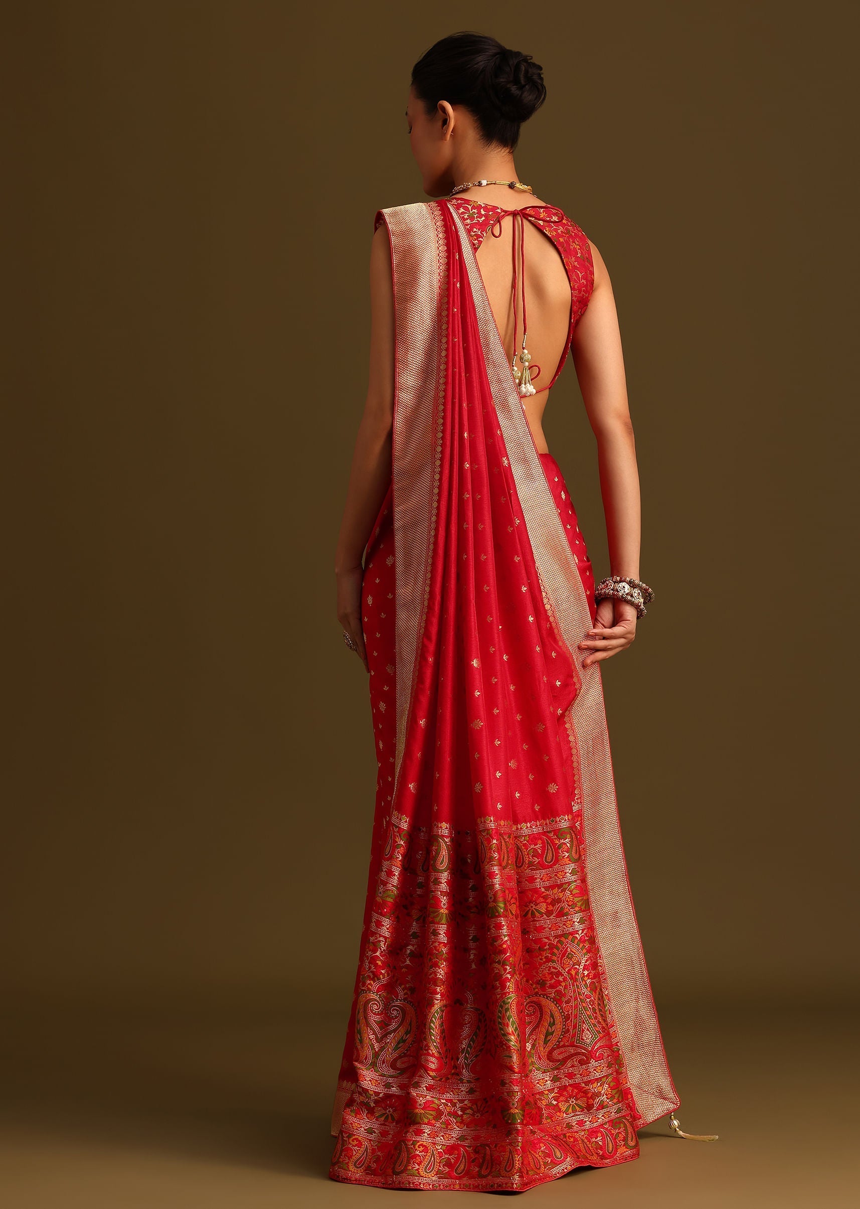 dola_silk_red_bandhani_saree_with_meenakari_border_pallu-sg255972_9_7b11ef78-7e13-43d2-a3a8-f84a8830de30.jpg