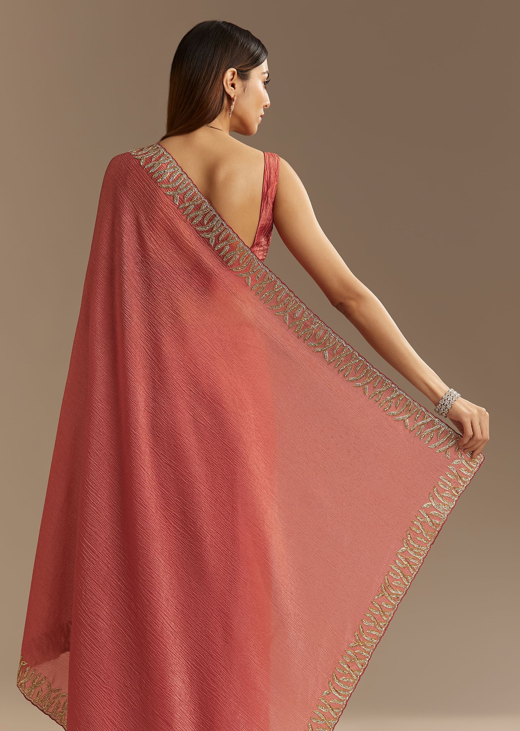 dusty-brown-crushed-tissue-saree-with-scallop-border-and-stone-embroidery-sg294663-7_78933616-38a3-460a-9363-a39429d7734b.jpg