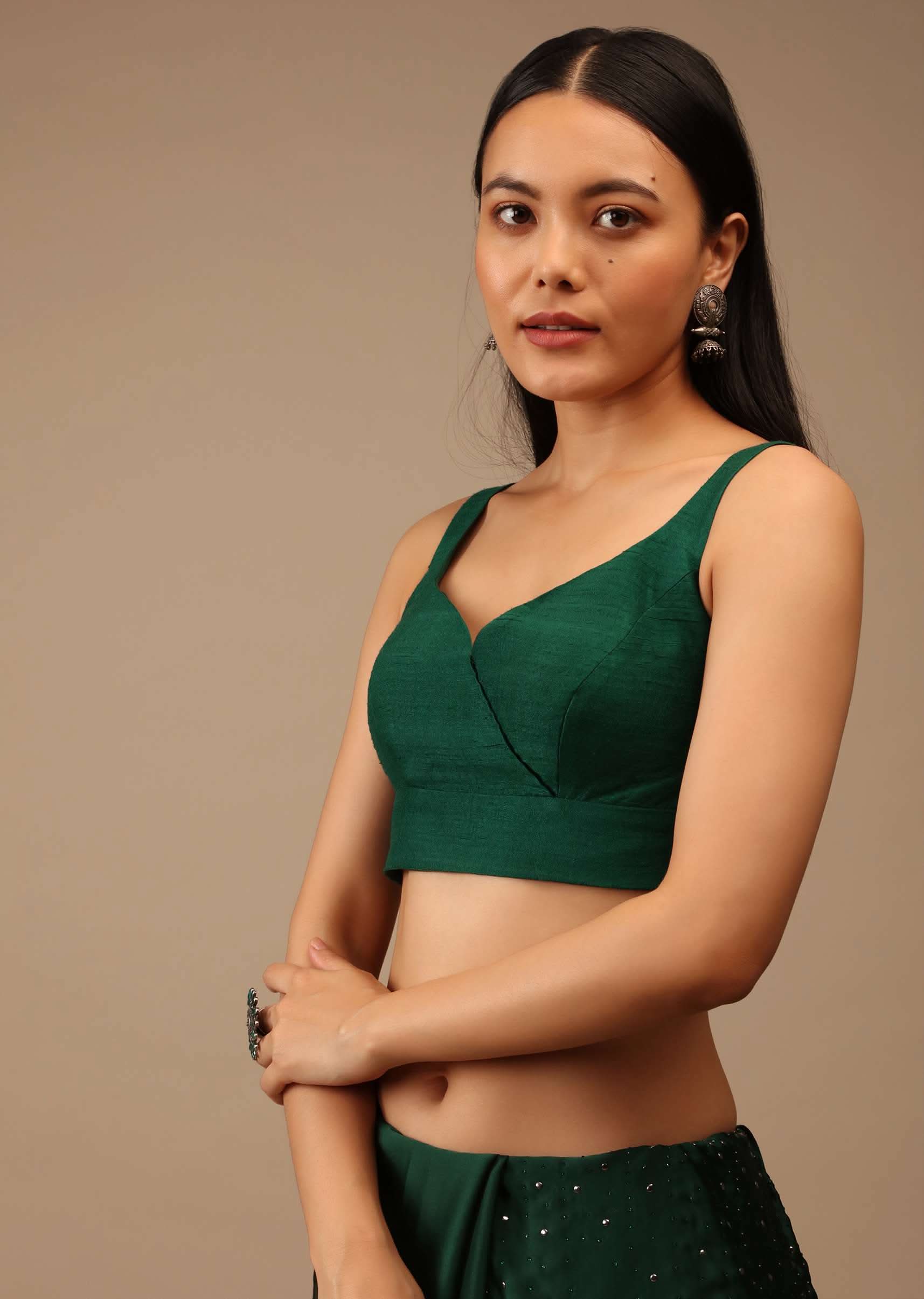 emerald_green_blouse_in_raw_silk_with_overlapping_sweetheart-m001blm554y-sg91843_5_963340c4-712d-49aa-952b-9f74c03e7168.jpg