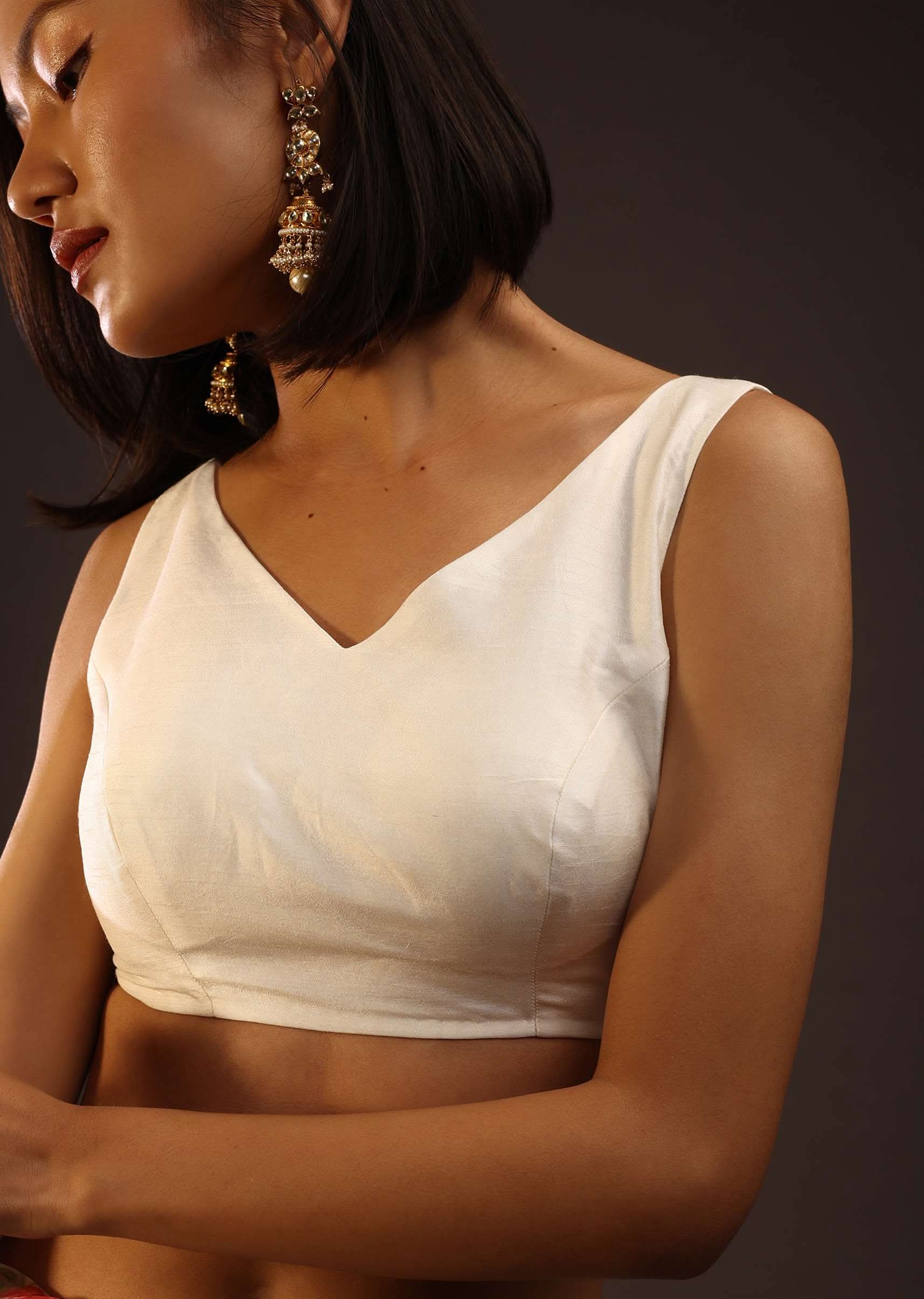 erget_white_sleeveless-m001blonm16y-sg95293_5_fe93446f-8835-4e79-ba4f-b07beccb9bcb.jpg