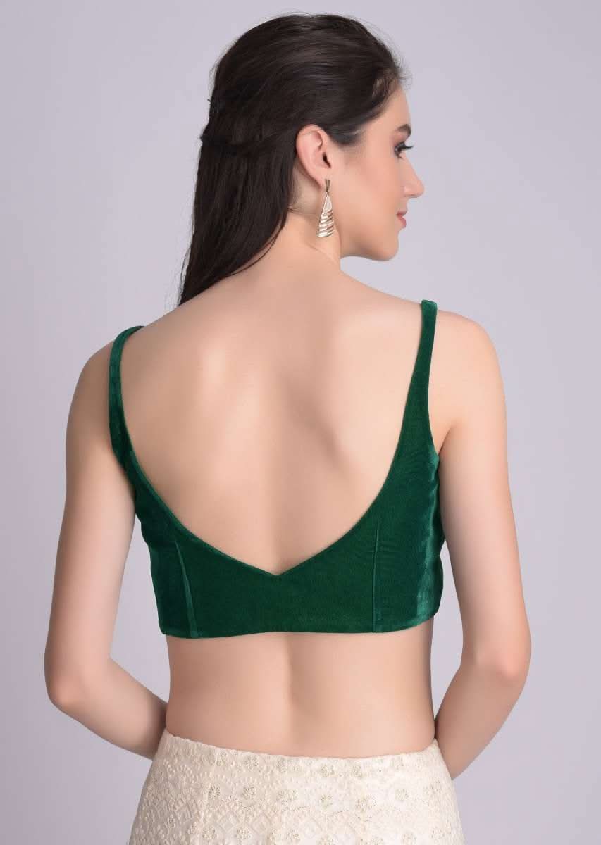 forest-green-sleeveless-blouse-in-velvet-with-curved-v-neckline-online-kalki-fashion-1520173y_5_e49a6da6-9568-4477-b25e-dd25773ab6d3.jpg