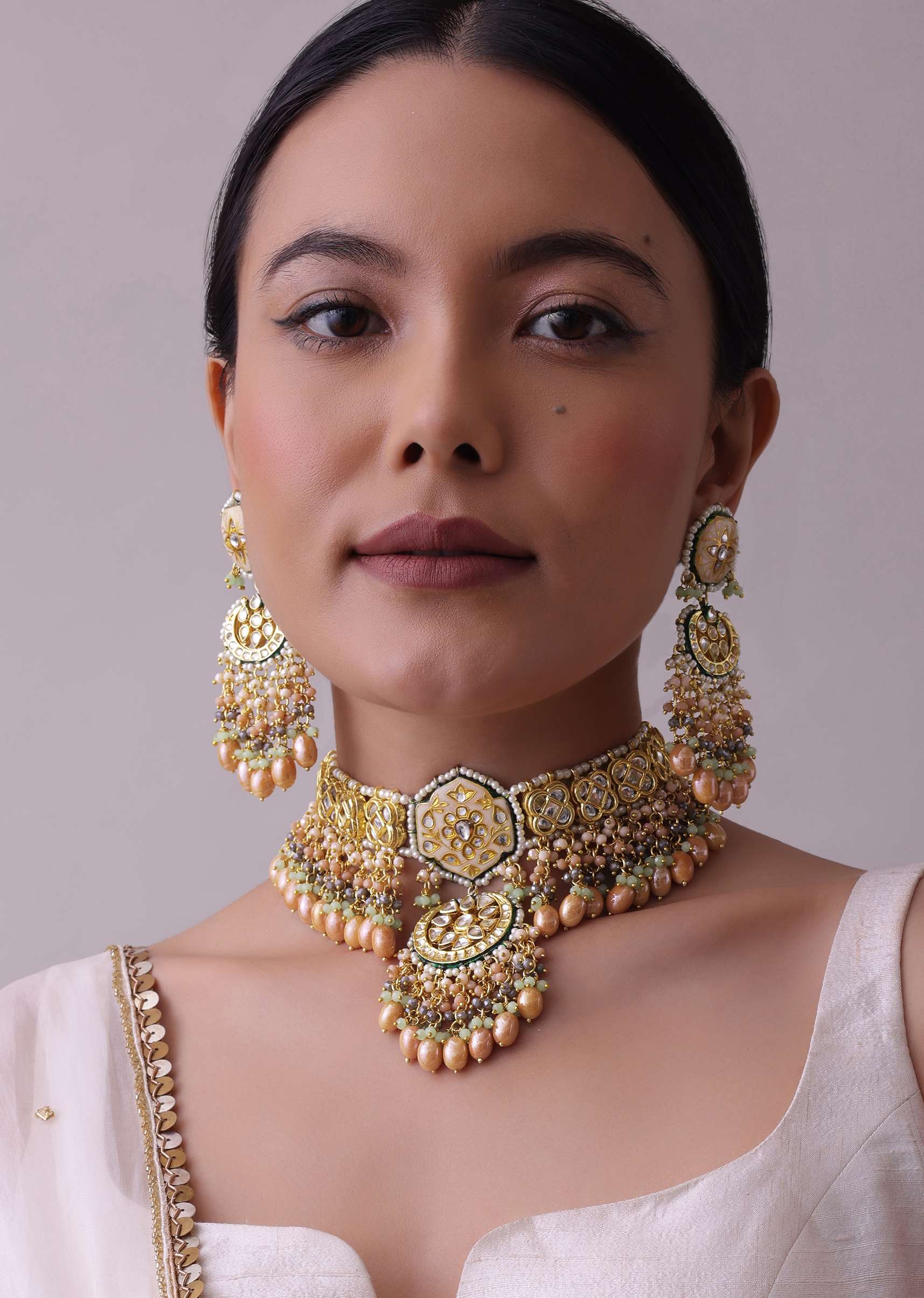 gold-finish_kundan-sg153323_7_23bfe88a-95bd-4c99-901d-3ca8cc341661.jpg