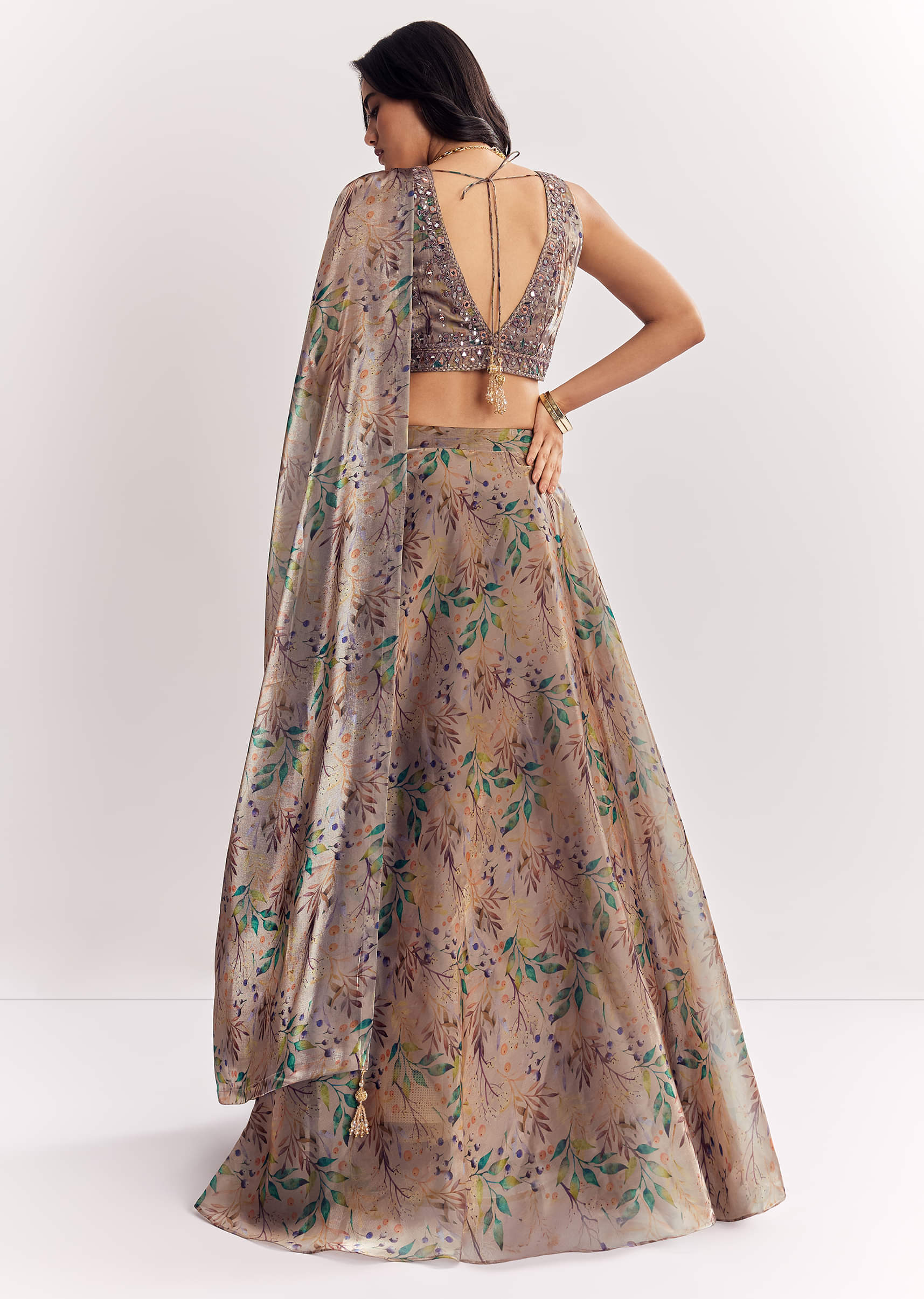 gold-organza-tissue-lehenga-dupatta-with-mirror-work-choli-sg327264-5_efe7d57d-b3f8-4823-9052-e281262e9862.jpg