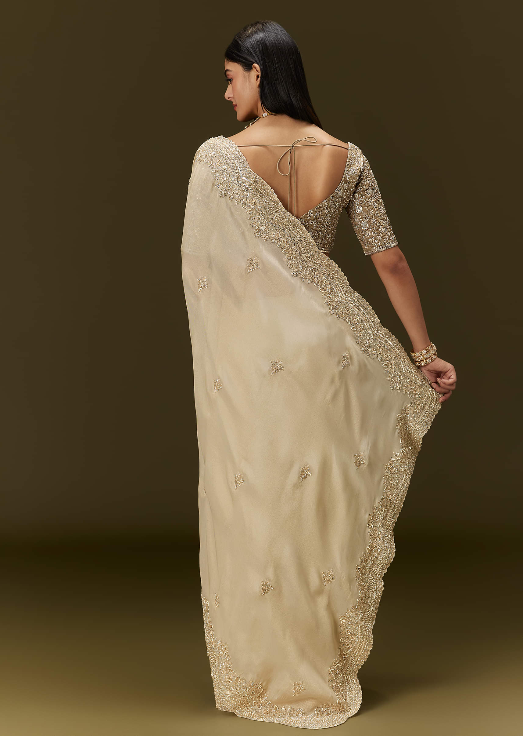 gold-tissue-saree-with-embroidered-brocade-blouse-sg300078-6_caf013cb-c905-4c74-9226-2d79034e1e48.jpg