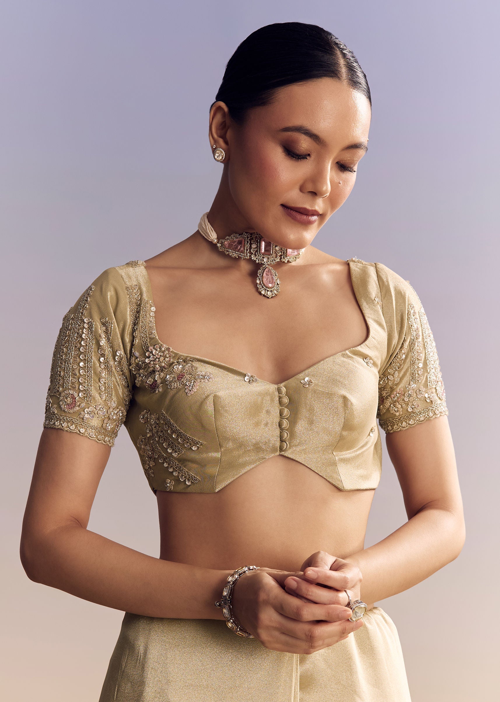 gold-tissue-silk-saree-with-scallop-border-and-rich-embroidered-unstitched-blouse-sg317941-7_6a0a30bd-d06f-4c09-a39c-60151d9feb96.jpg