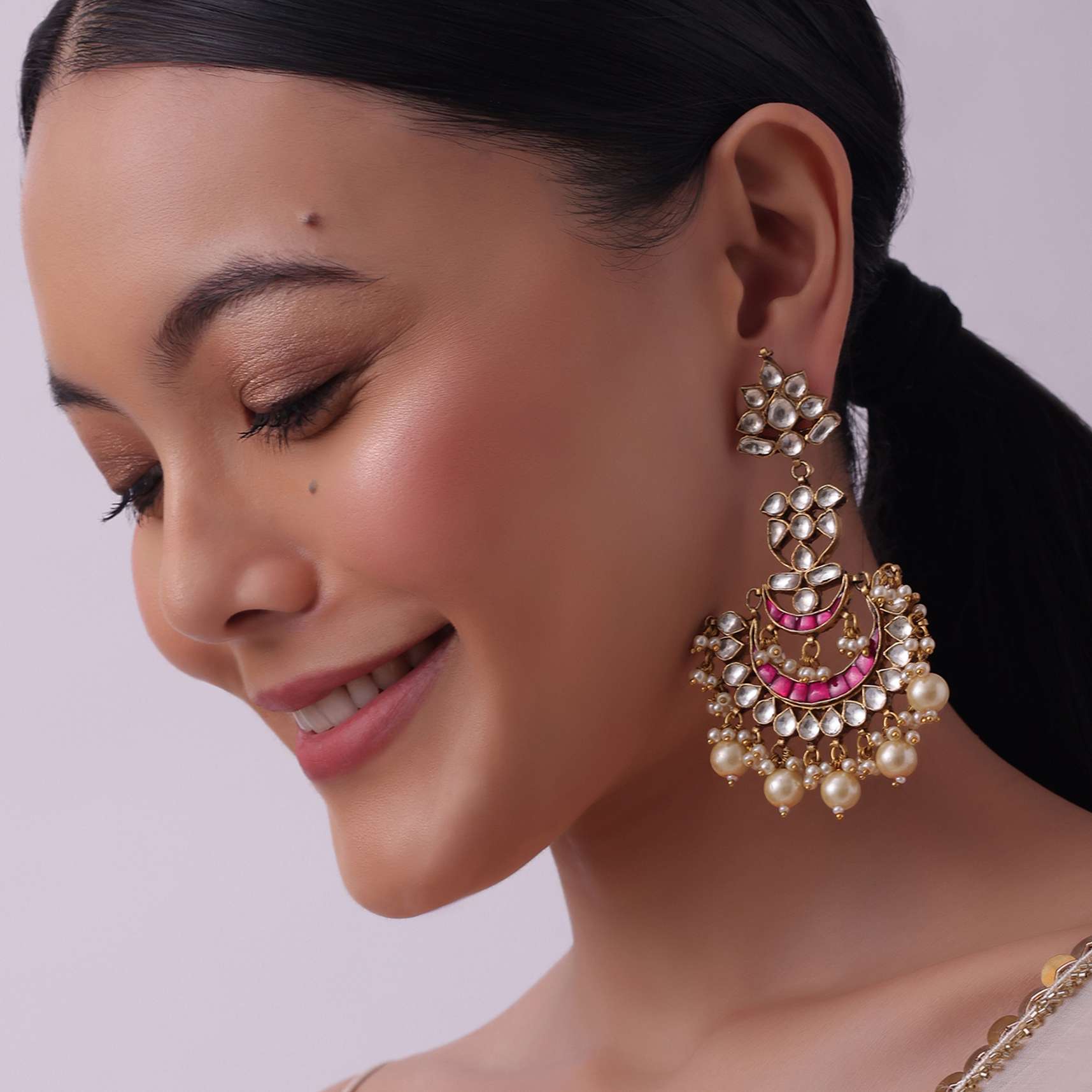 gold_finish_kundan_chandbalis-sg172469_1_b7a5b7e2-d534-4ce6-8764-7ddc7853f6ef.jpg