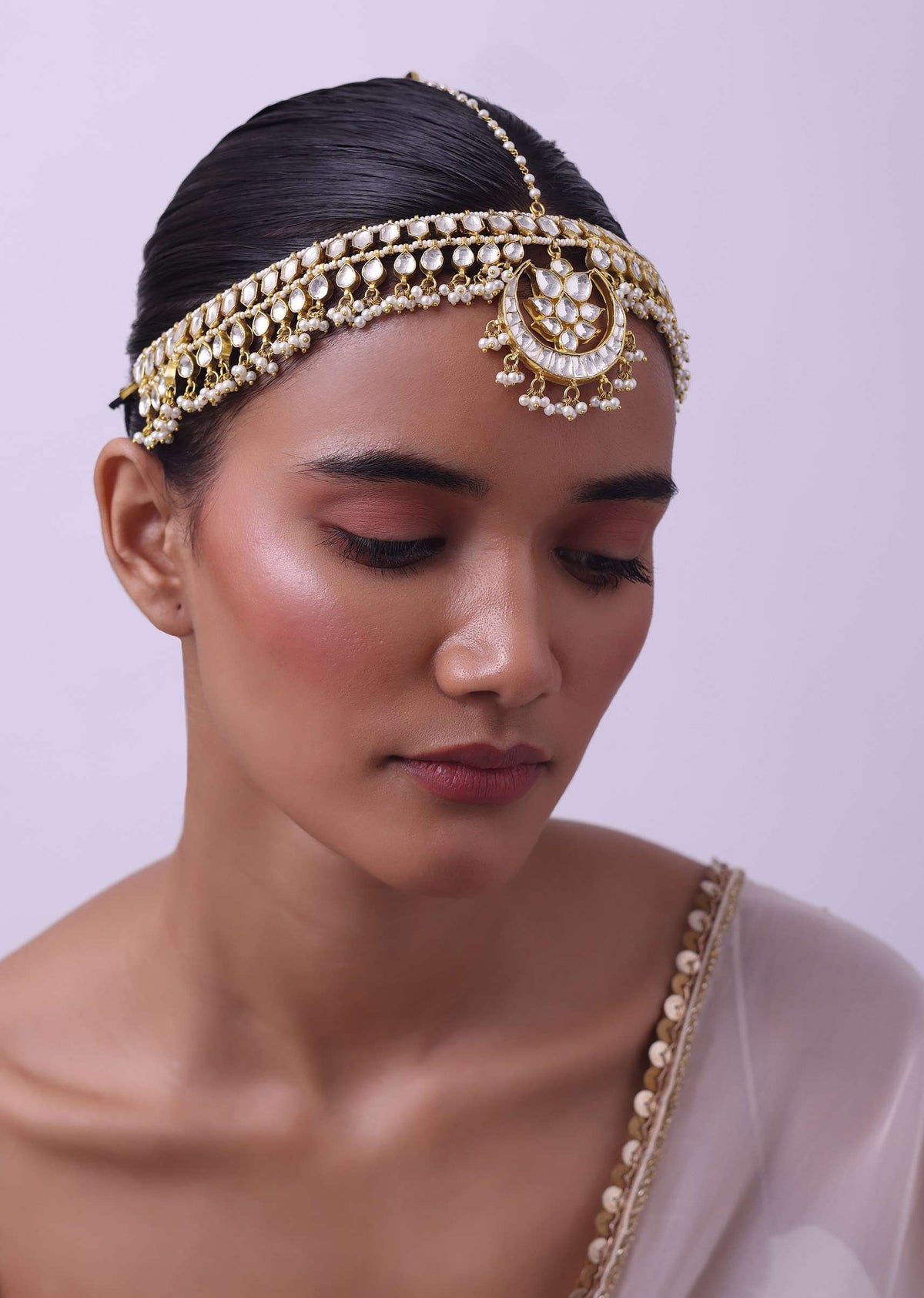 gold_finish_kundan_mathapatti-sg160826_2_c81f3f1d-8387-4884-bb6f-76502768fb5d.jpg
