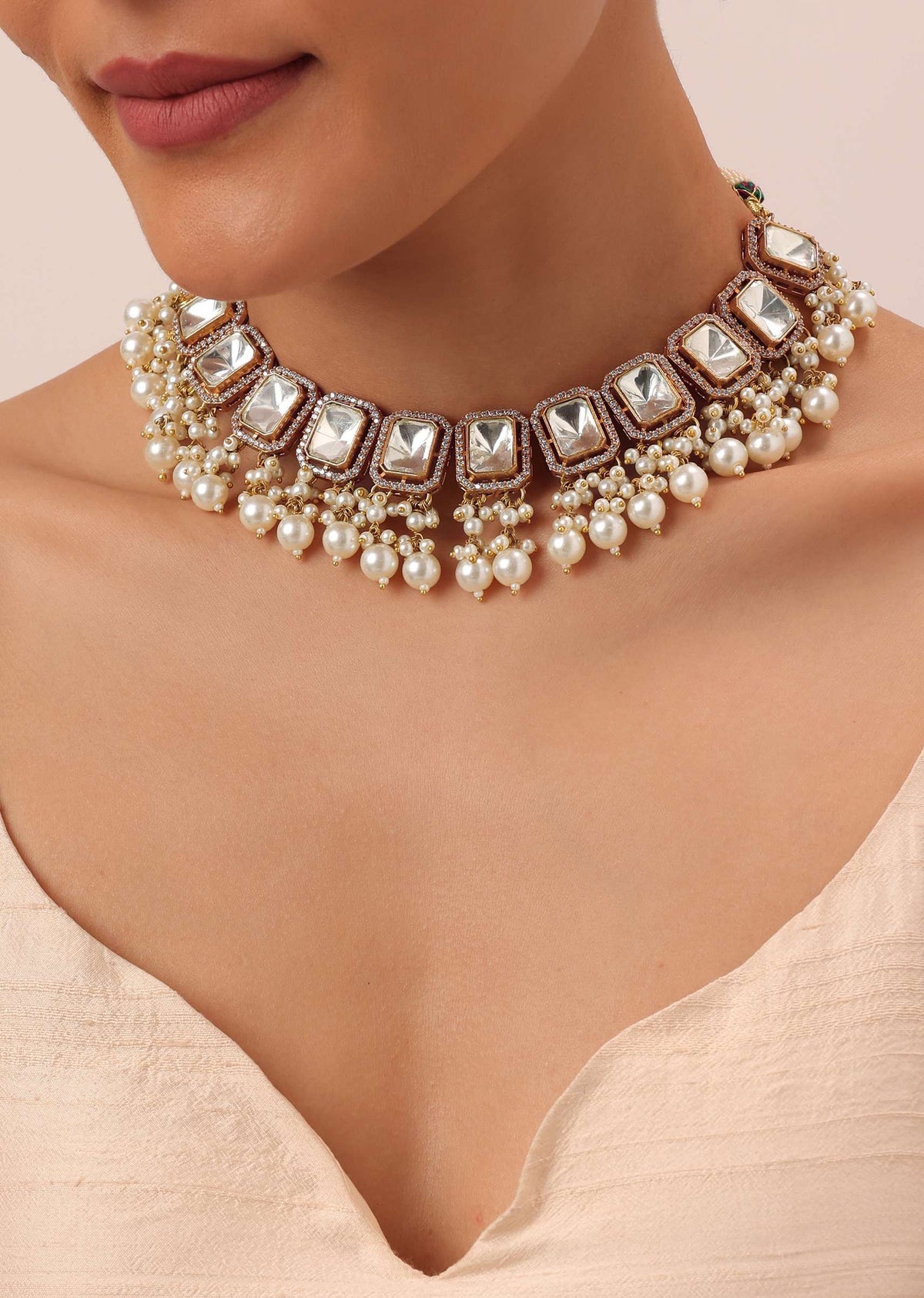 gold_finish_kundan_necklace_set_with_pearl_drops_and_geometr-sg166387_7_28786eff-2c28-4e74-afe5-07e300b26b3b.jpg