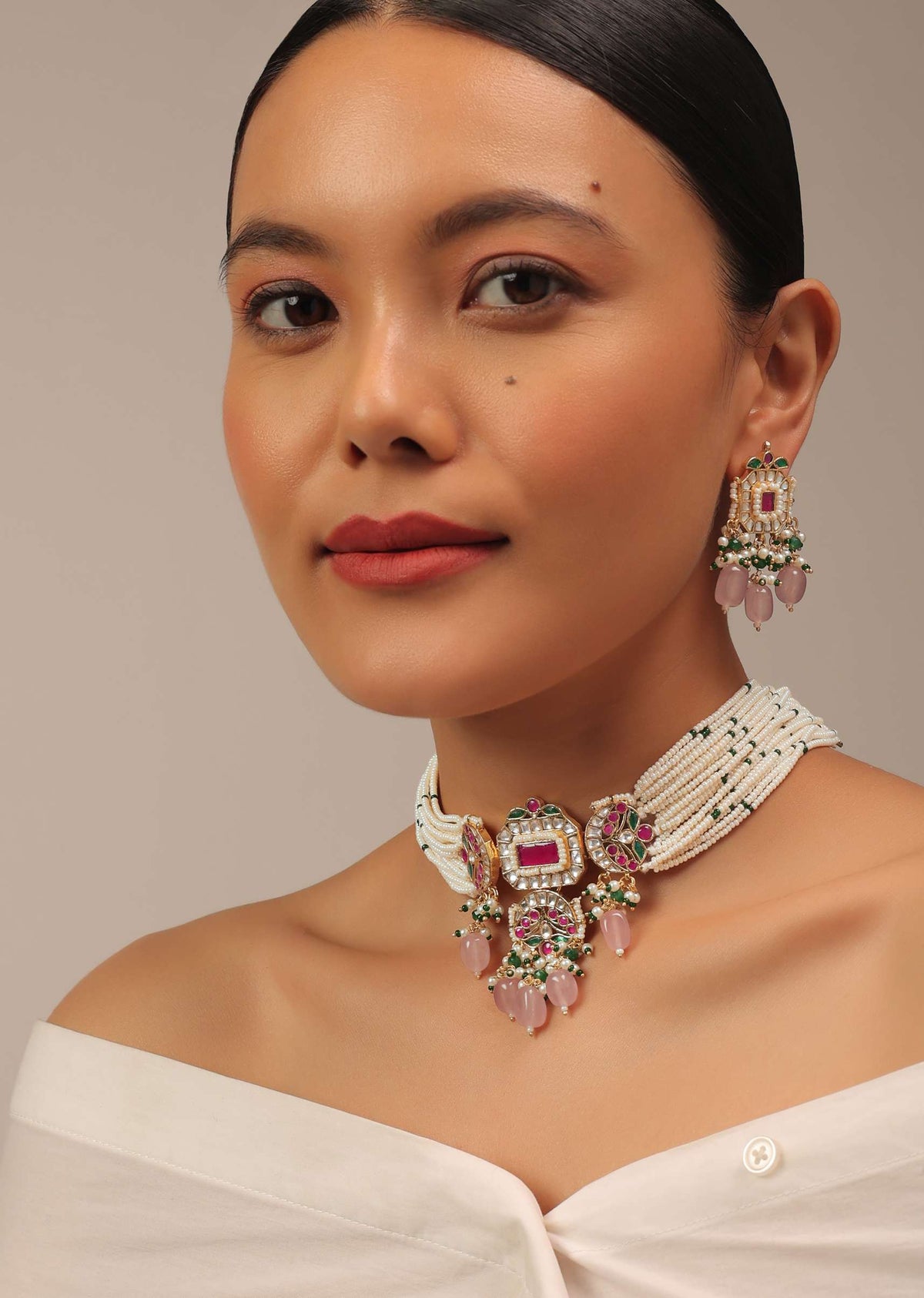 gold_finish_kundan_polki_choker_set-sg145699_2_d5dae3f2-af22-4f6e-8c67-eb173fcf71d9.jpg
