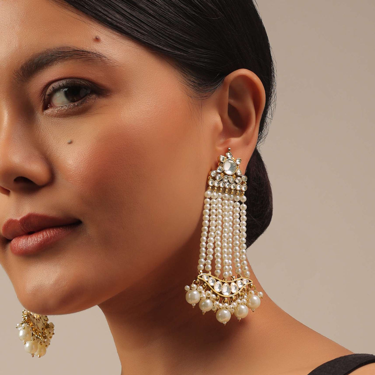 gold_finish_kundan_polki_earrings_with_beads_and_pearls-sg145812_3_9015df79-1d24-4333-a7e4-aa1afabc287f.jpg