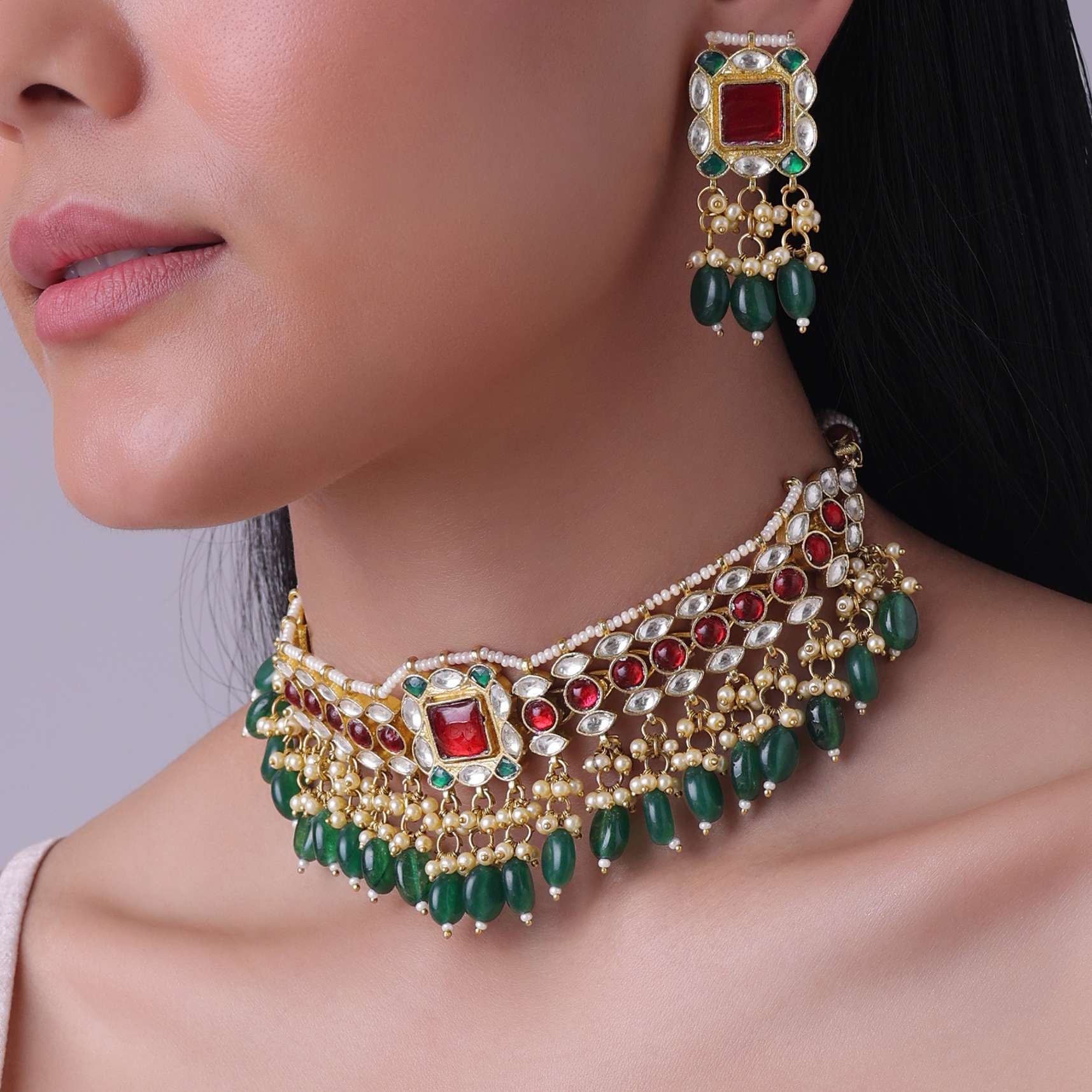 gold_finish_kundan_polki_red_and_green_choker-sg145685_4_2a732d5e-2e2b-4dfa-b59b-f7bdee74a011.jpg