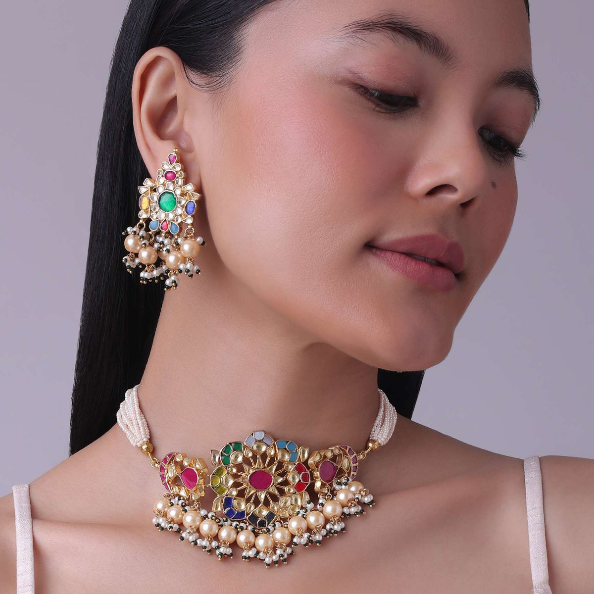 gold_finish_kundan_polki_red_and_green_choker-sg145701_3_b5401c15-65ca-4e21-a244-72b67d2b9360.jpg