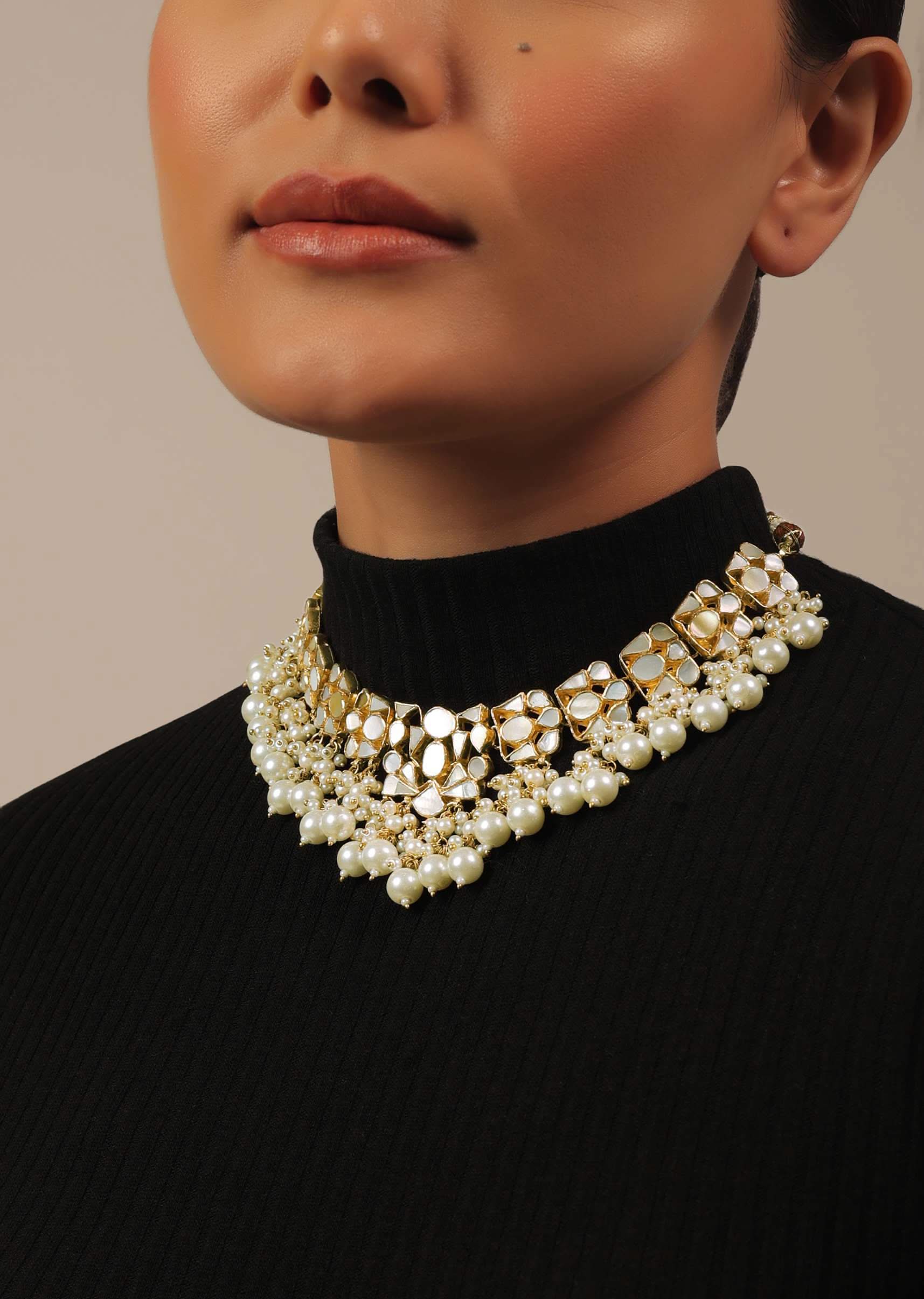 gold_finish_kundan_polki_white_choker_set-sg145702_4_bb152864-da31-42c3-b32e-6a864acb702e.jpg