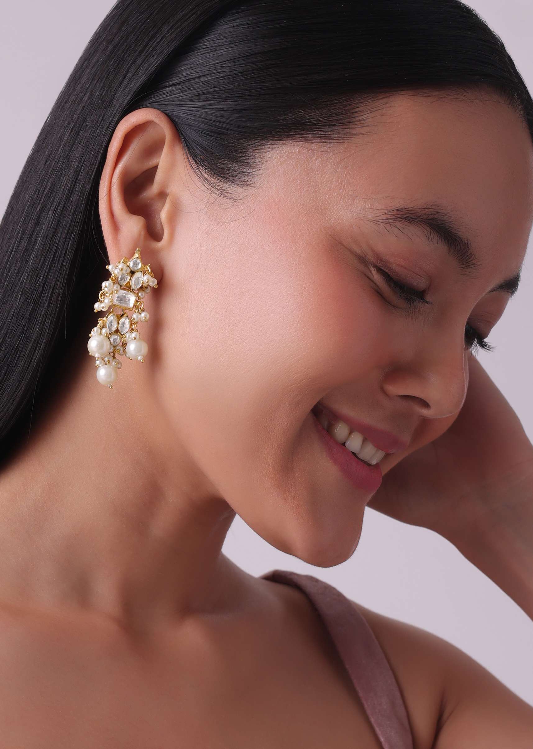 gold_finish_kundan_polki_white_necklace_set-sg145681_5_85366f03-911b-4026-a818-4fae3f214af9.jpg