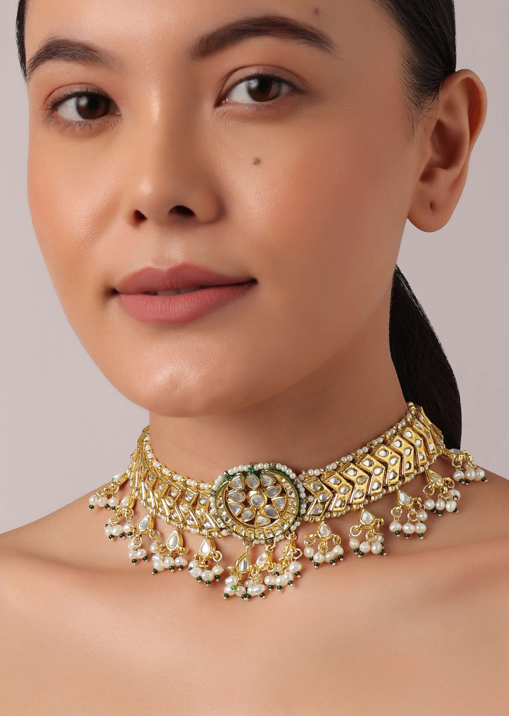 gold_finish_pendant_choker_set-sg194336_2_92b7acf3-ef42-4a0b-96ba-103f122151f1.jpg
