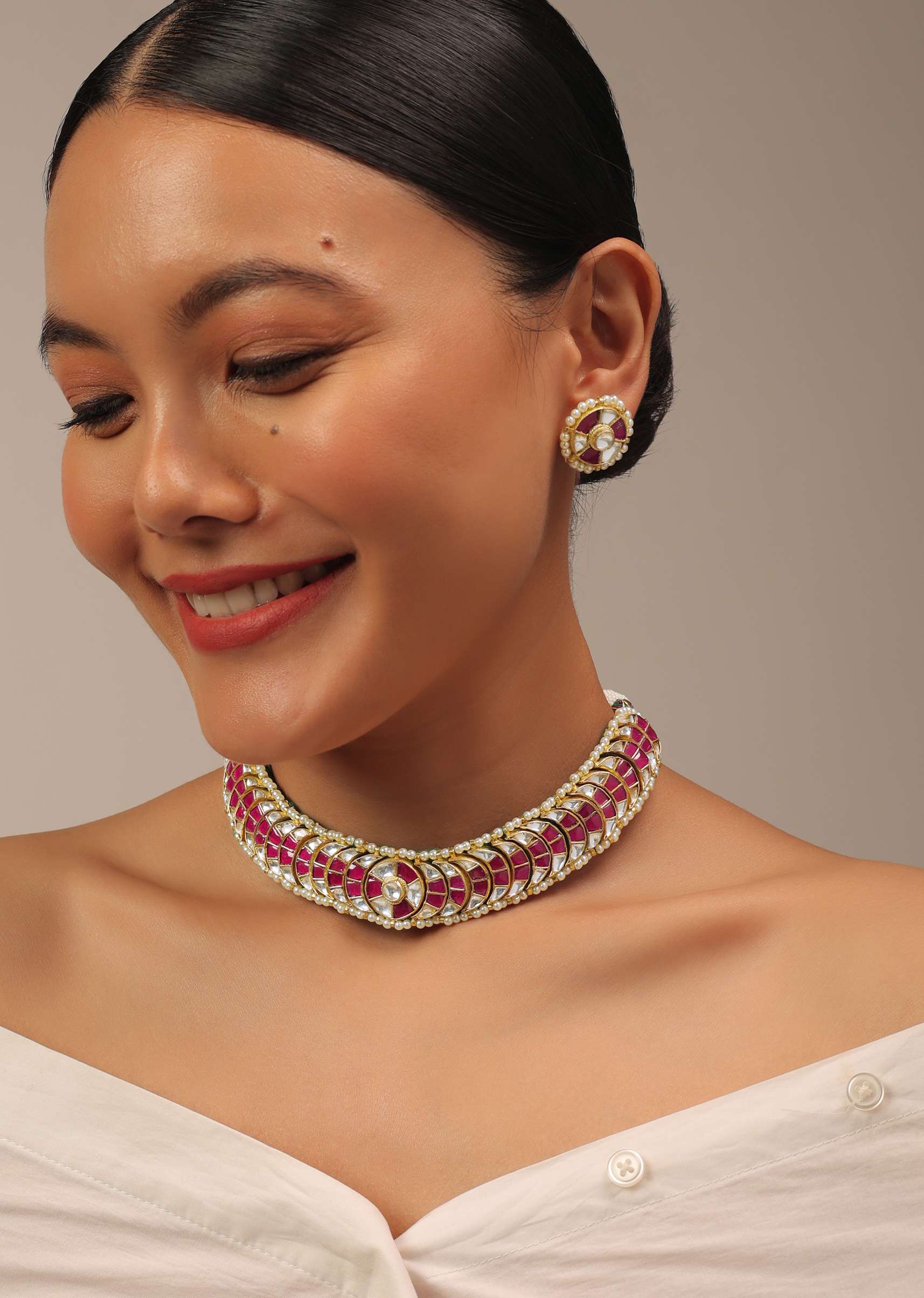 gold_finish_rajwadi_kundan_polki_choker-sg145691_2_034e9745-c920-429f-8b09-b9e9de85b633.jpg