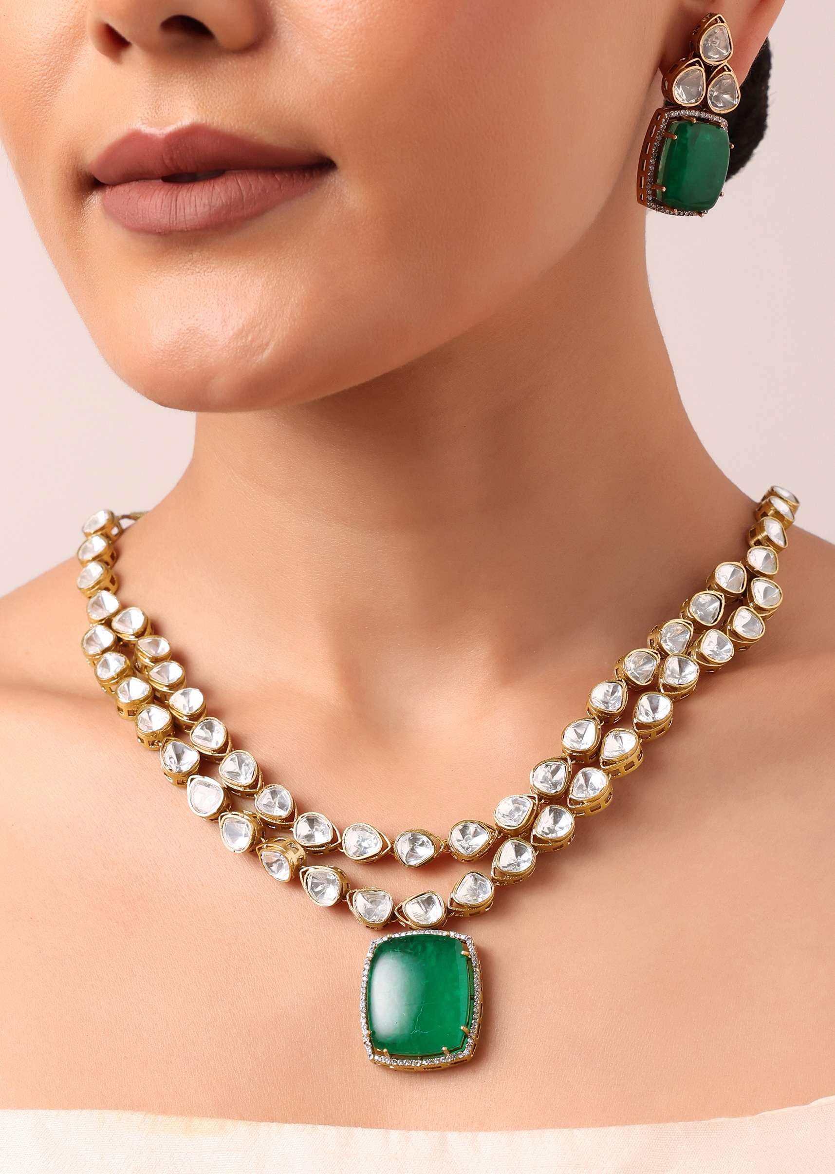 gold_multicolor_geometric_kundan_pendant_necklace_set-sg214256_3_2aad1541-1859-448d-a070-88b7a996a902.jpg