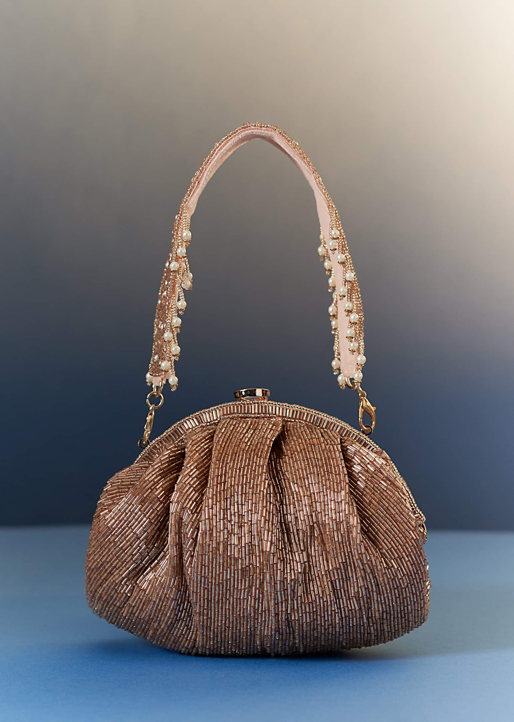 gold_potli_with_sequin-sg329676-1-nosto_3.jpg