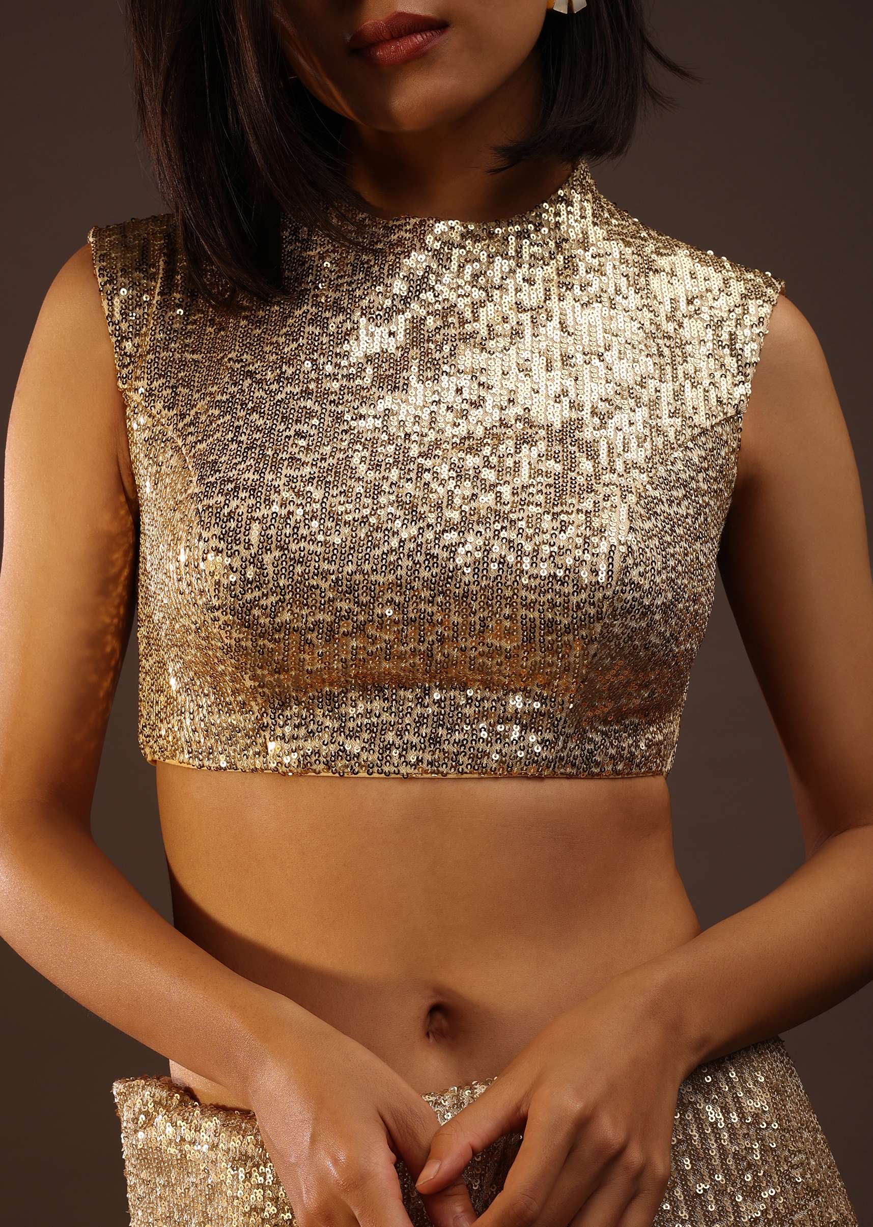 gold_sequins_sleeveless-m001blat442y-sg92235_4_34a126cc-4d8d-479b-af65-a3a08a9b89b8.jpg