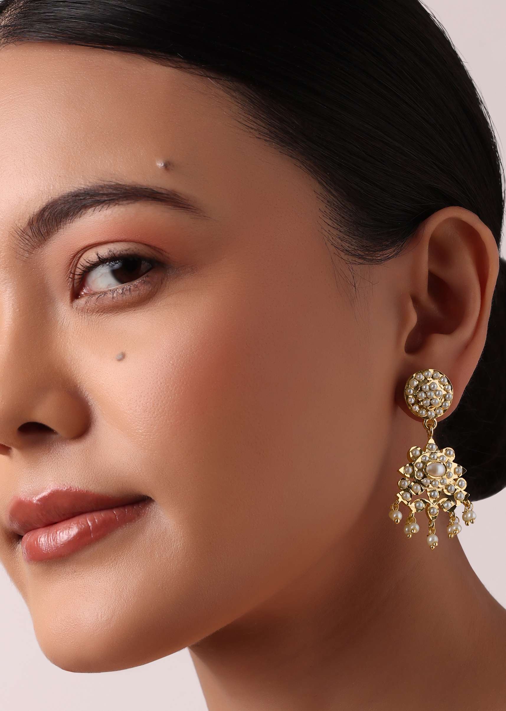 gold_tone_kundan_necklace_set_with_floral_pendant_drop-sg214247_9_0af75dde-9328-4a9c-9ce3-46dba677e1b5.jpg