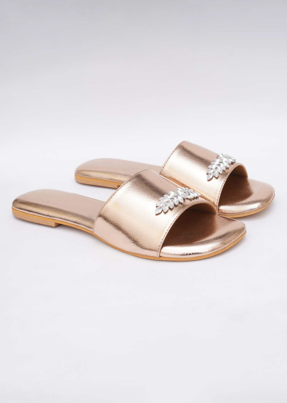 gold_toned_festive-sg155916_5_57191f37-4032-4c27-9a93-9b06bb93dd17.jpg