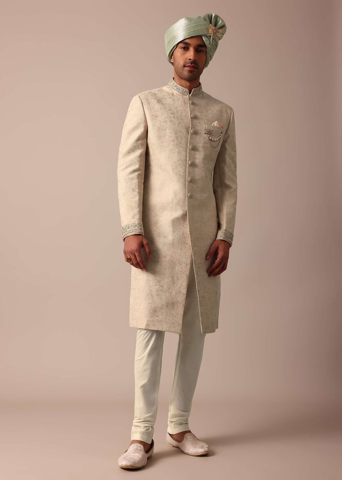 golden_sherwani_set_with_exquisite_embroidery_work-sg195732_8_6c0bc890-1e75-4ab2-ba3c-81e186e101ee.jpg