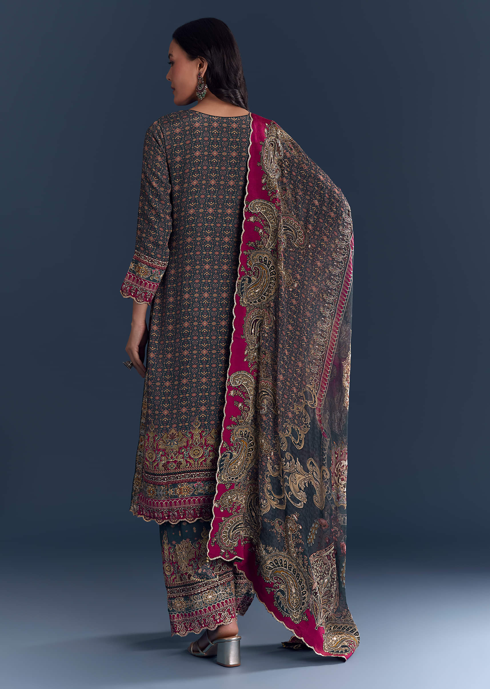 green-crepe-kurta-set-fresh-with-indie-print-and-zari-work-sg345163-5.jpg