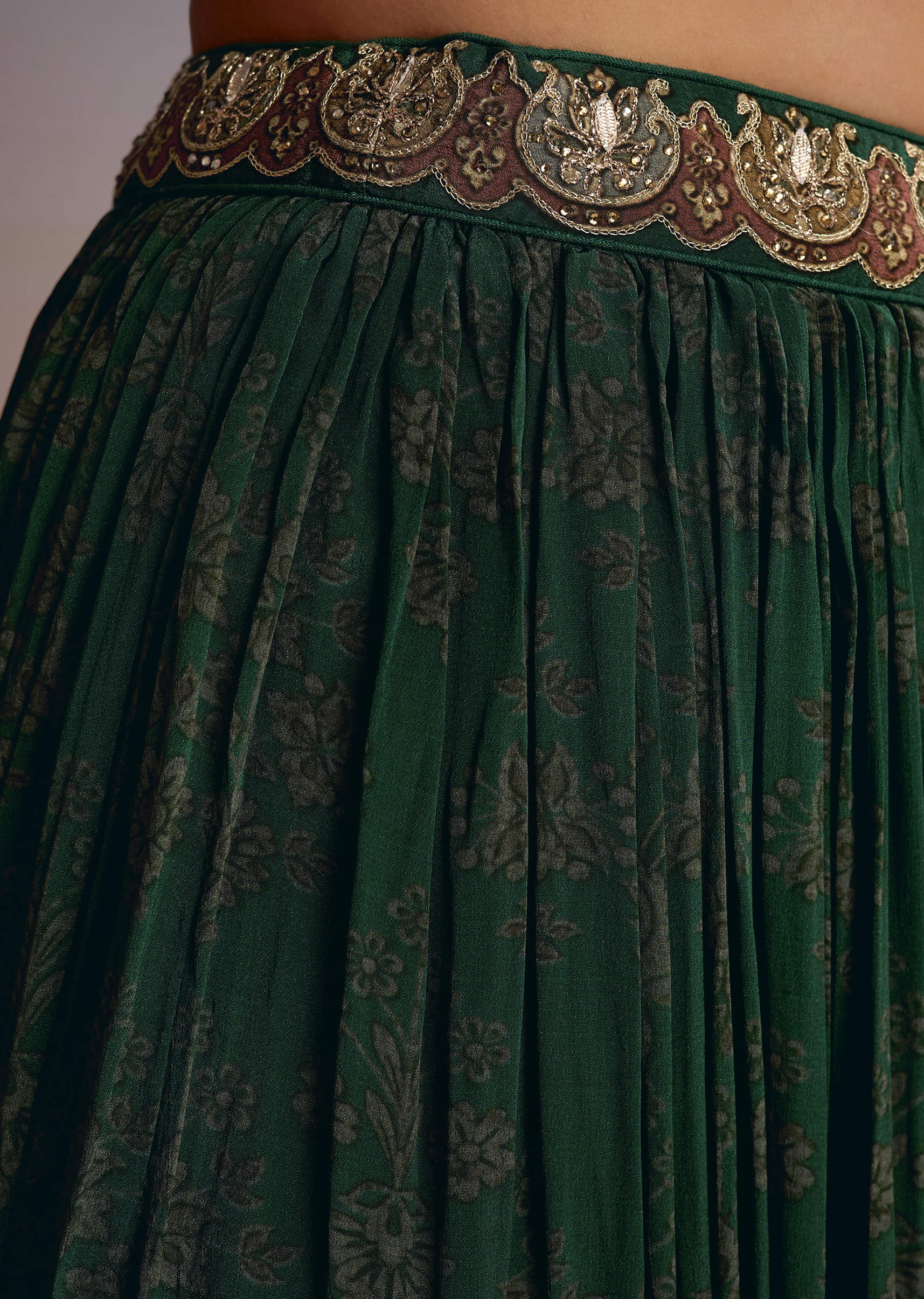 green-crepe-printed-palazzo-suit-with-gotta-work-sg341691-6.jpg