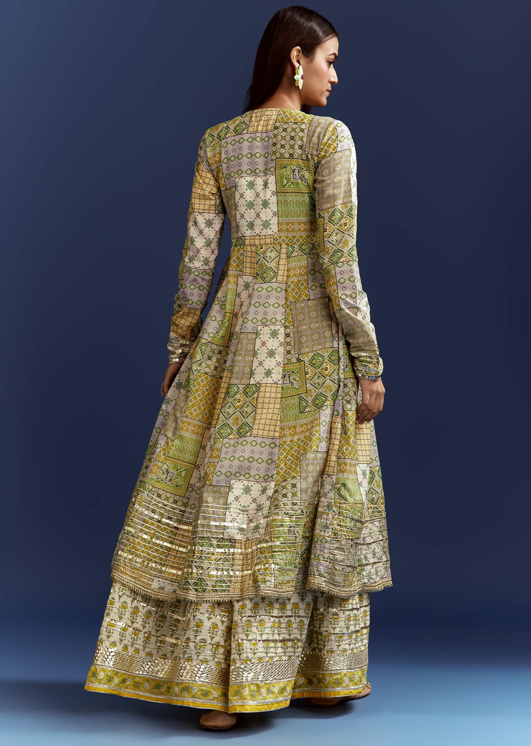 green-floral-sleeveless-kurti-with-gotta-lace-and-angrakha-jacket-sg313300-5_db9a1114-1c06-49c9-b68c-a14b6fb222ac.jpg