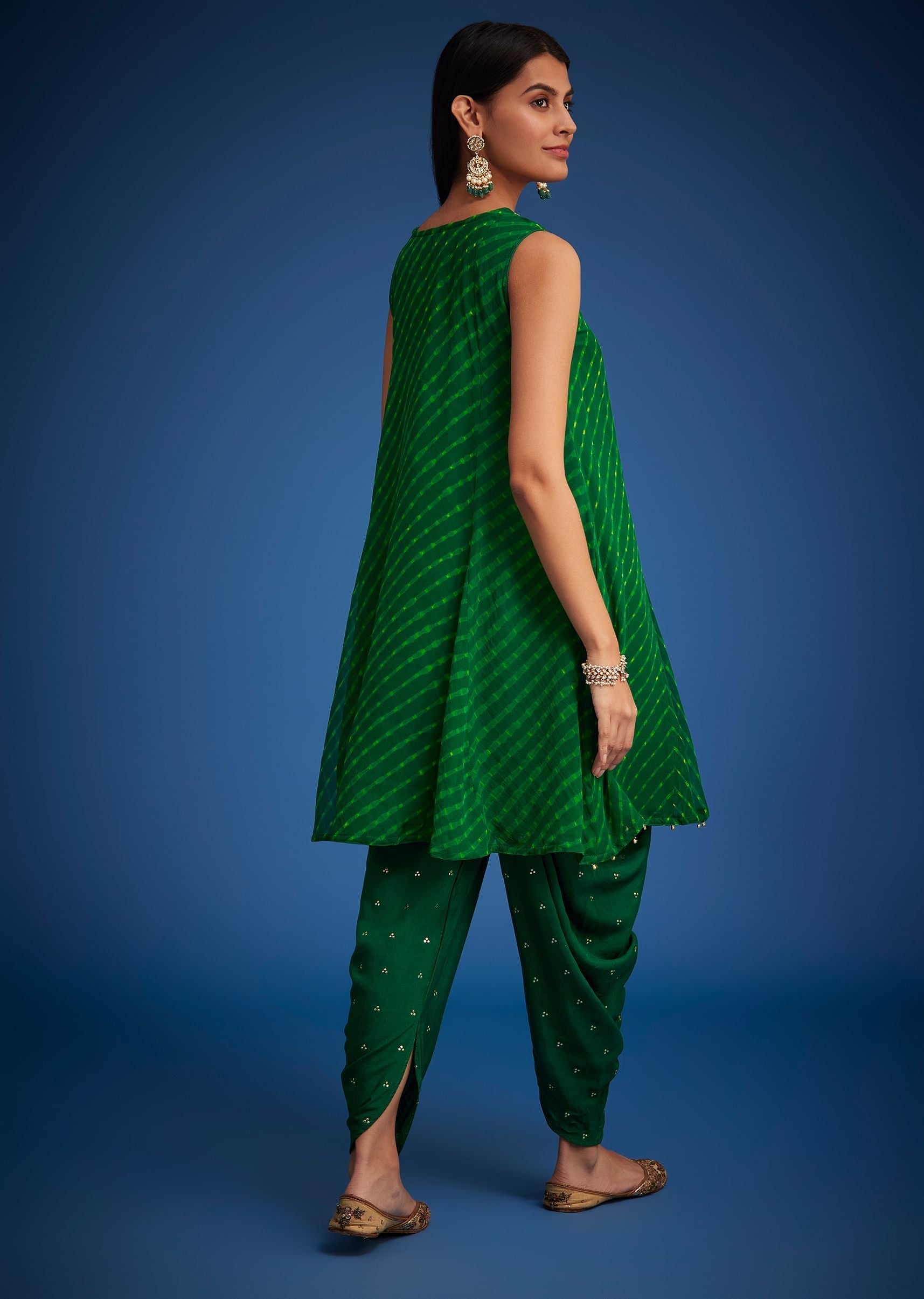 green-georgette-leheriya-embroidered-dhoti-set-sg295423-5_6bb463c8-62a2-41b9-9cea-95c4100a4827.jpg