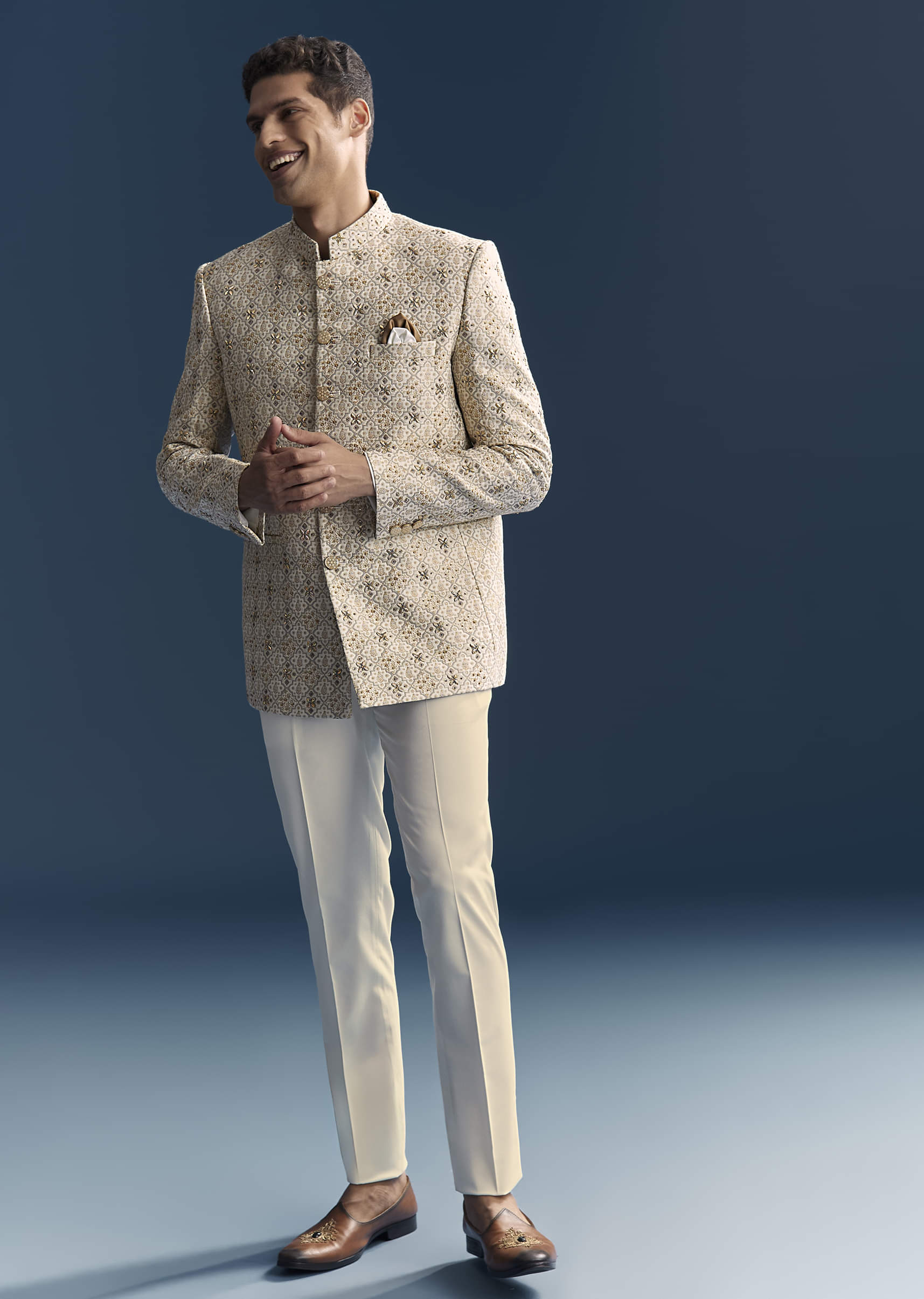 green-jacquard-jodhpuri-suit-for-men-with-zardosi-and-sequins-embroidery-sg333380-3.jpg