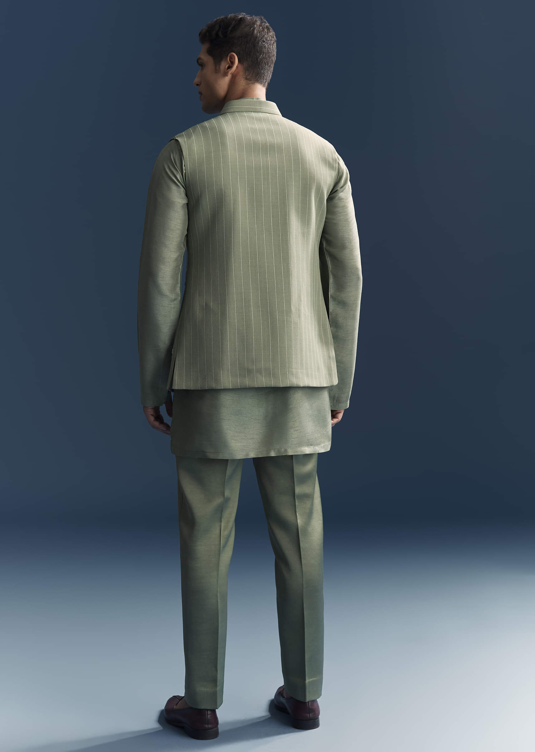 green-kurta-jacket-set-for-men-with-hand-embroidery-sg343021-5_1.jpg
