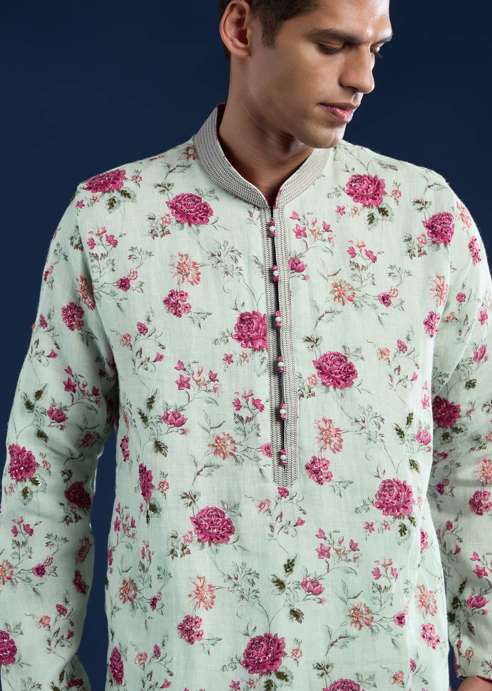 green-linen-kurta-set-with-sequin-work-sg302357-2.jpg
