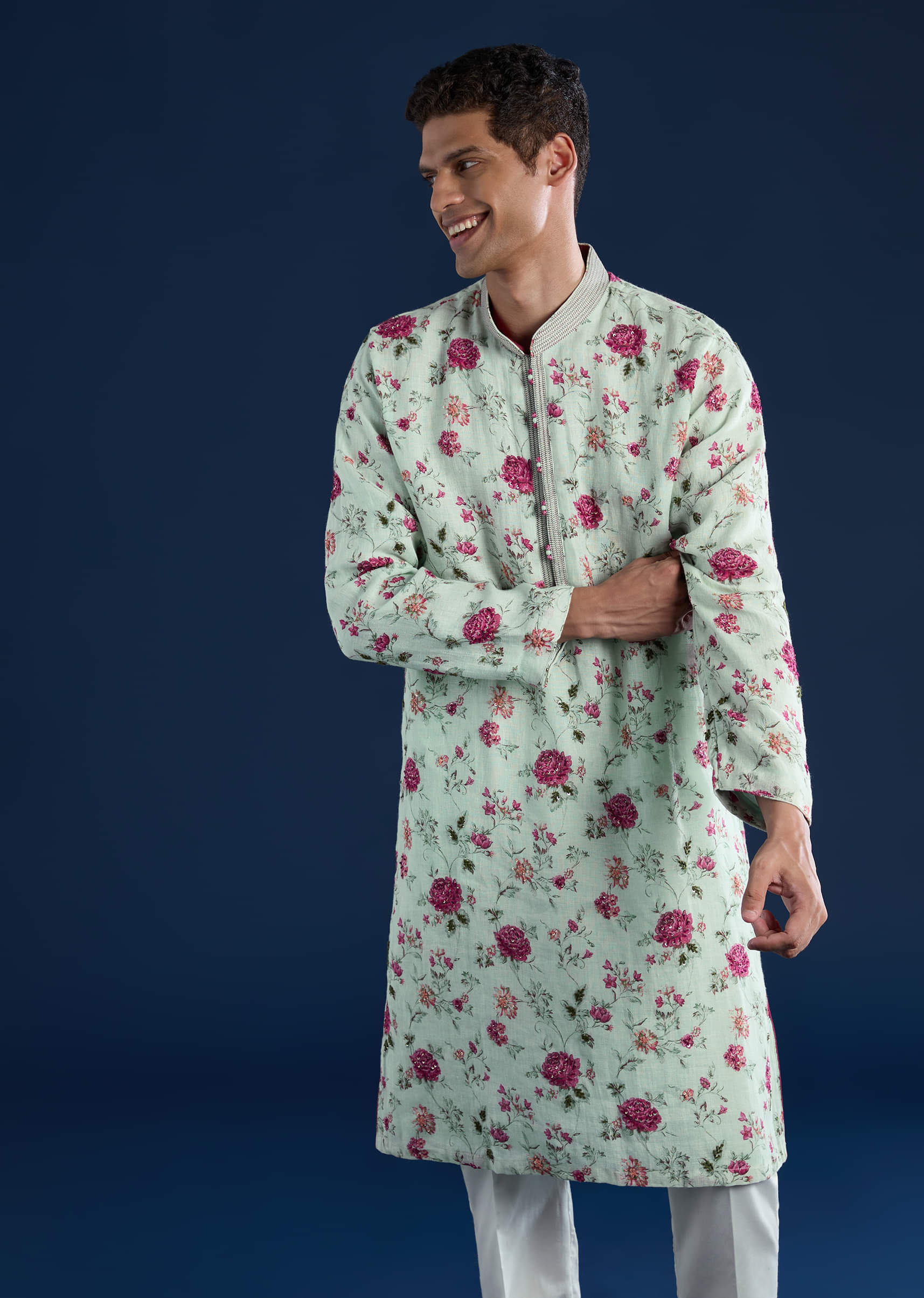 green-linen-kurta-set-with-sequin-work-sg302357-4.jpg