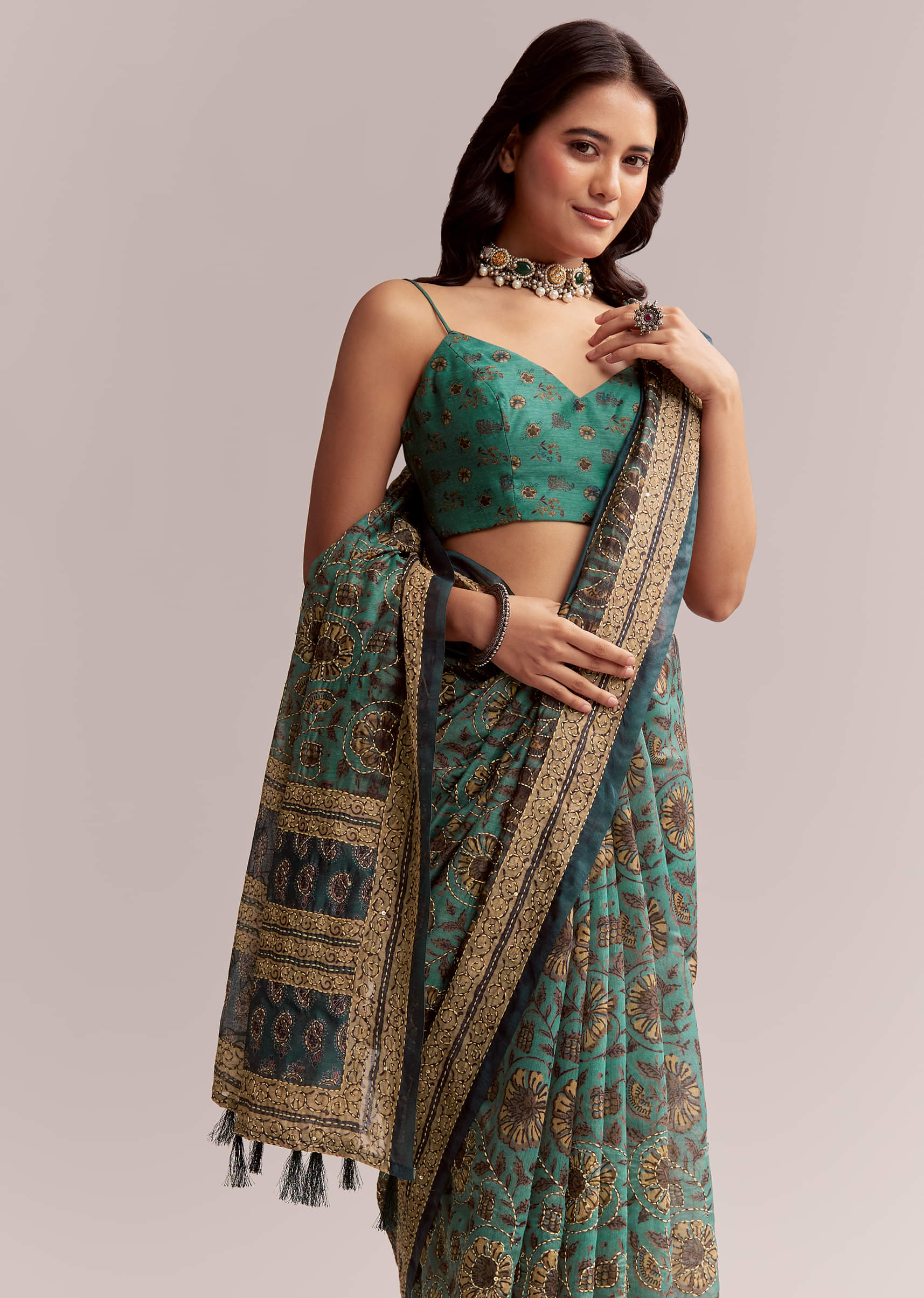 green-linen-printed-saree-with-heritage-ajrakh-work-sg312213-5.jpg